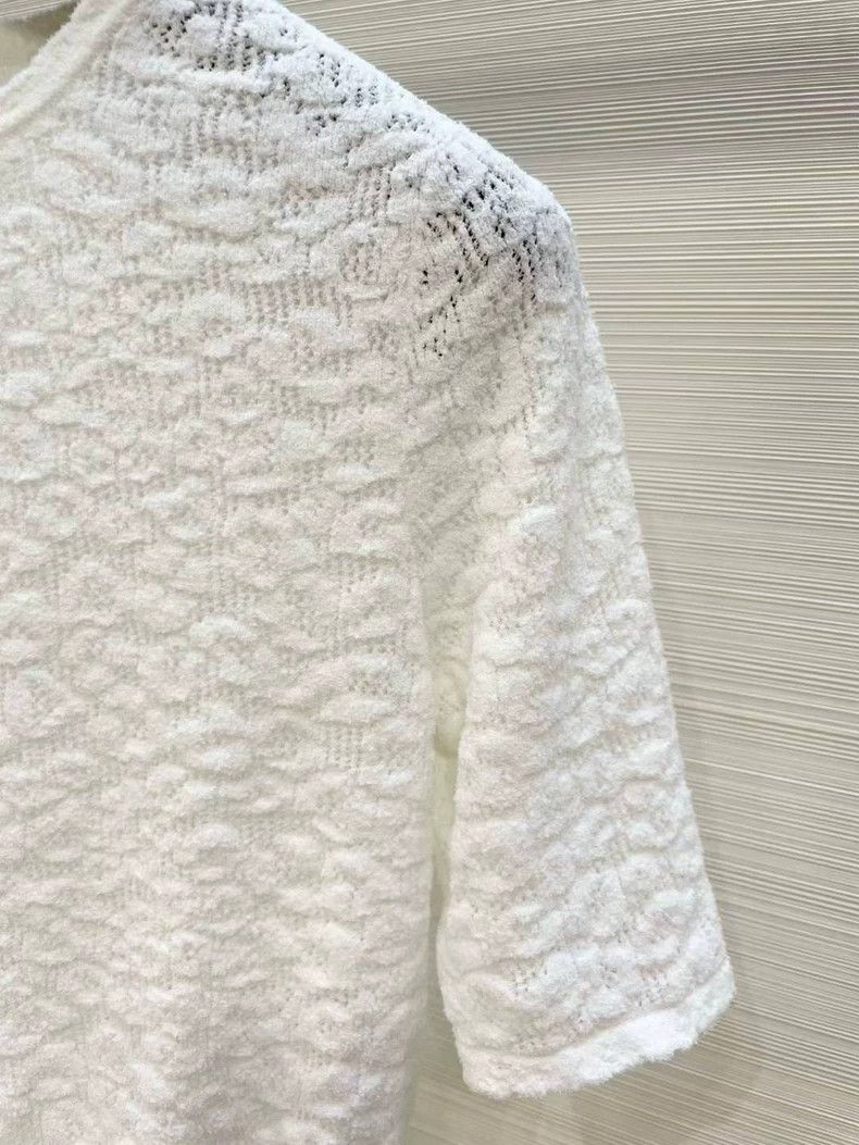 Chanel Chanel Embossed logo short sleeves Size XXS / US 00 / IT 34 - 4 Thumbnail