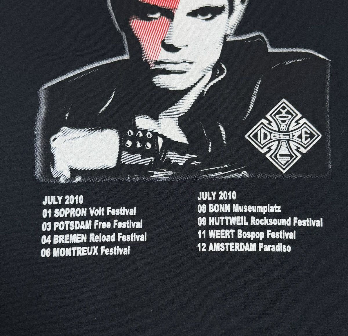 Band Tees Billy Idol 2010 Festival Band Music T-Shirt Double-Sided Size US M / EU 48-50 / 2 - 6 Thumbnail
