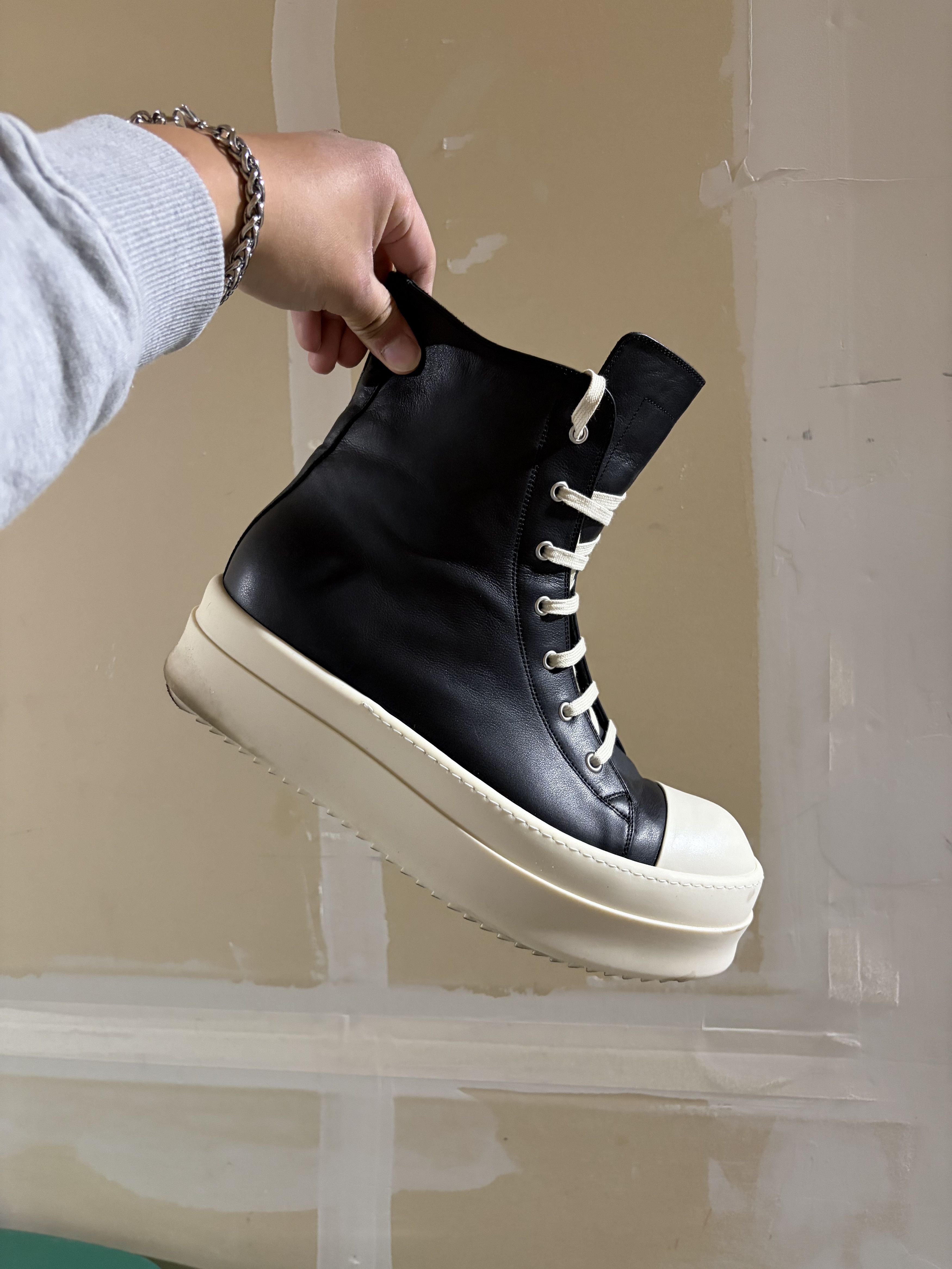 Rick Owens Rick Owens Ramones Megabumper (Hollywood) Size US 14 / EU 47 - 8 Thumbnail