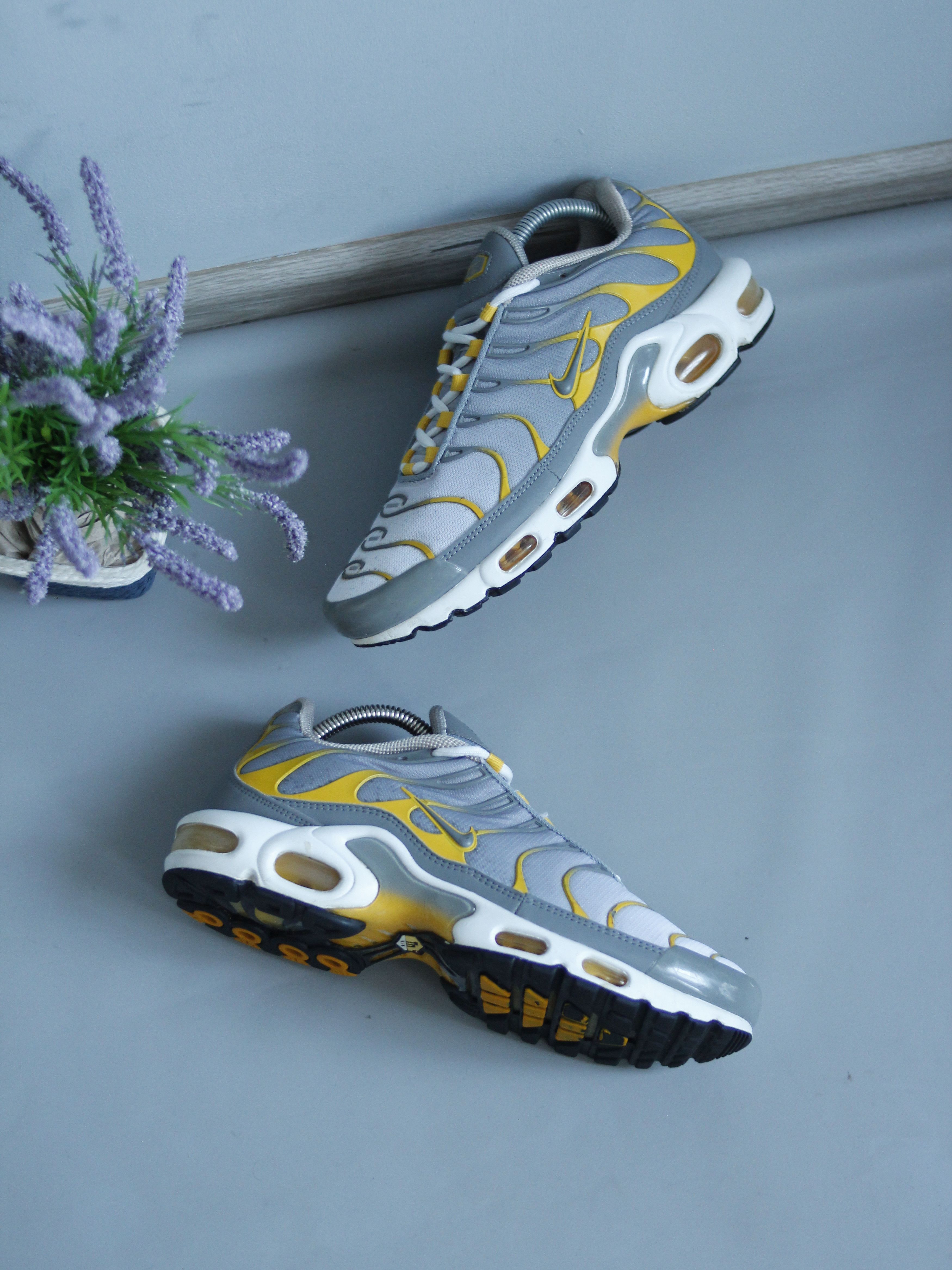 Nike Nike Air Max Tn Plus Sulphur Sneakers 41 Us 8 Size US 8 / EU 41 - 1 Thumbnail