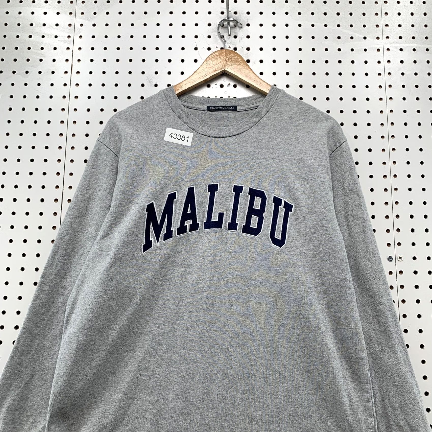 Brandy Melville Brandy Melville Shirt Womens Long Sleeve Gray Embroidered One Size Size ONE SIZE - 2 Thumbnail