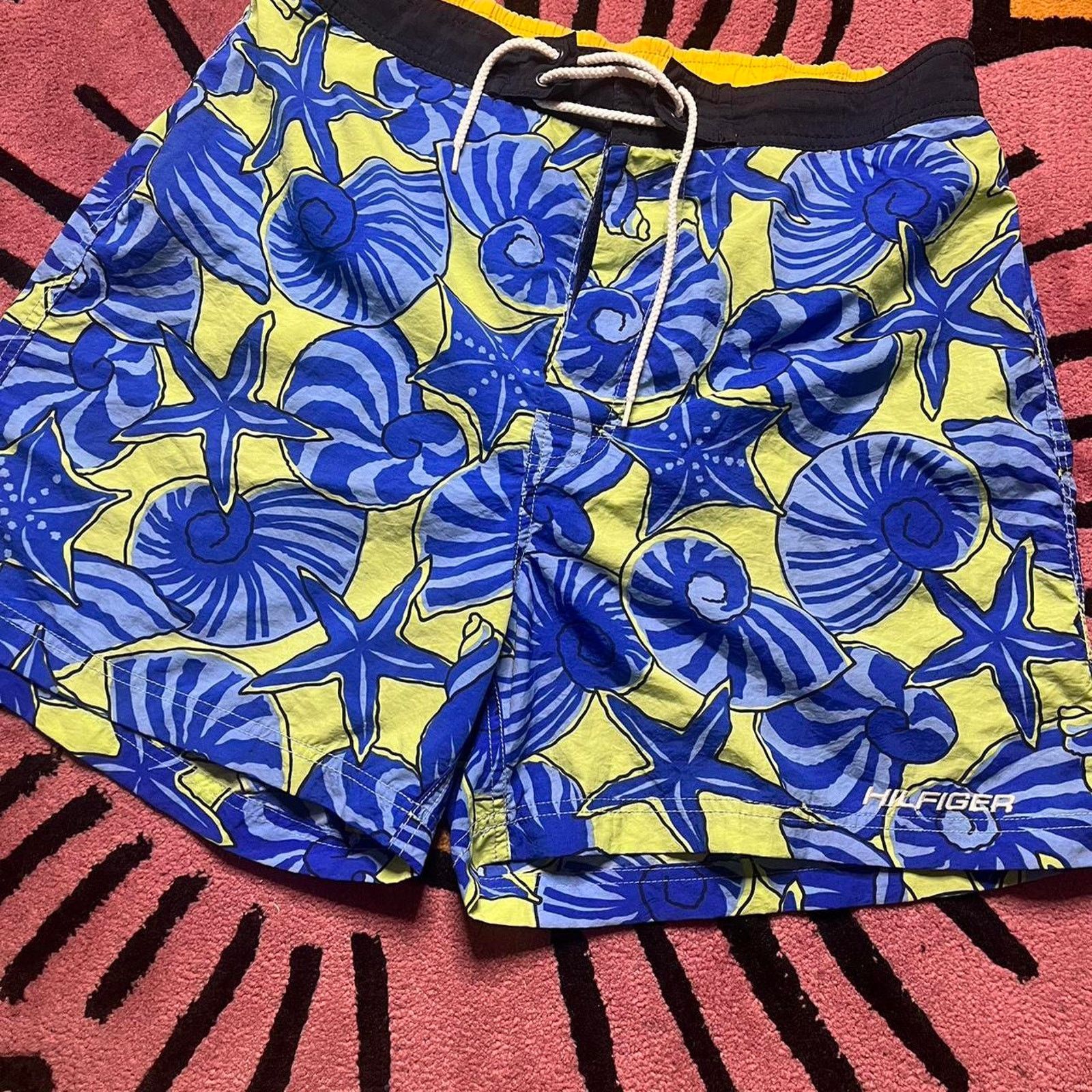 Tommy Hilfiger × Vintage Vintage 90’s Tommy Hilfiger All Over Print Water Short Size US 32 / EU 48 - 2 Thumbnail