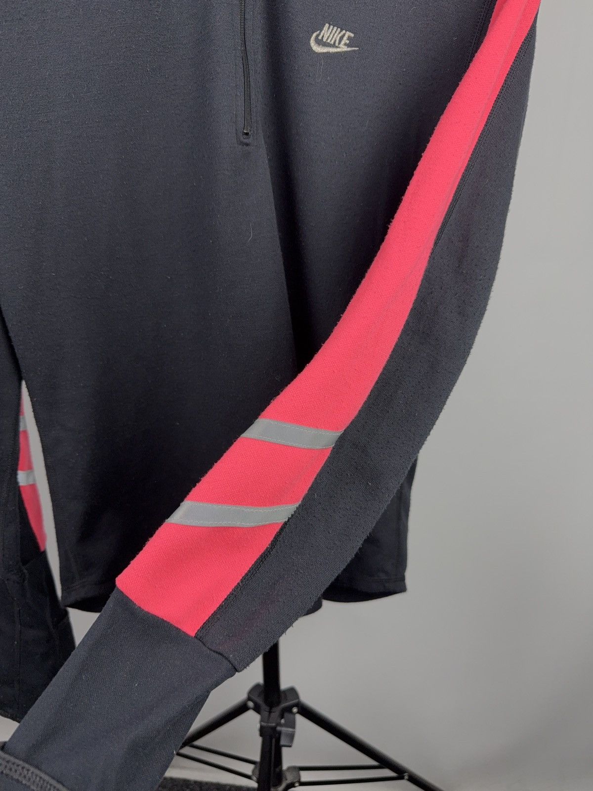 Nike 90s Vintage Nike Track Quarter Zip Reflective Pullover Y2K Size L / US 10 / IT 46 - 7 Thumbnail
