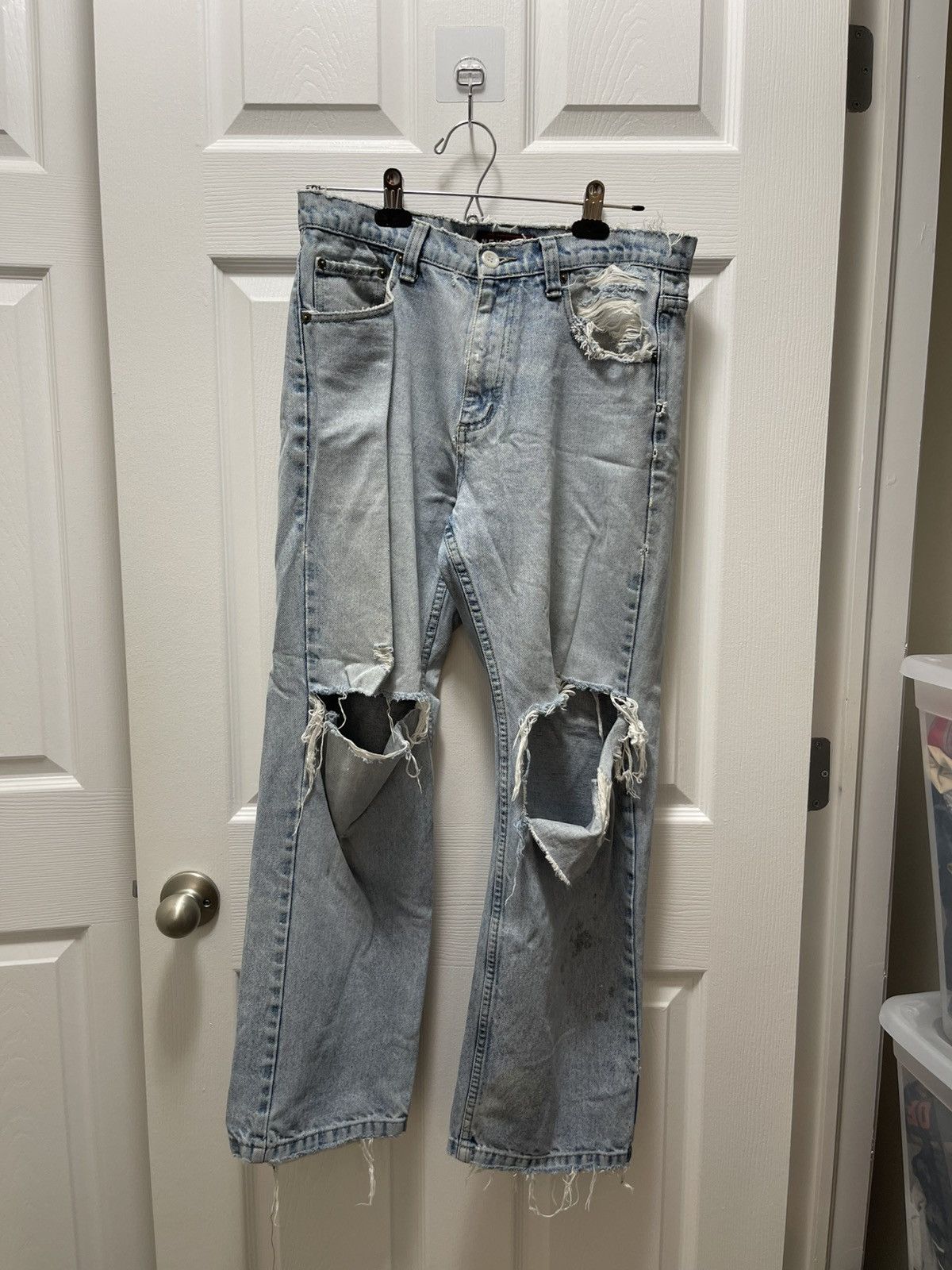 Vintage Nevada Custom Distressed Light Wash Denim Jeans Size US 32 / EU 48 - 1 Thumbnail