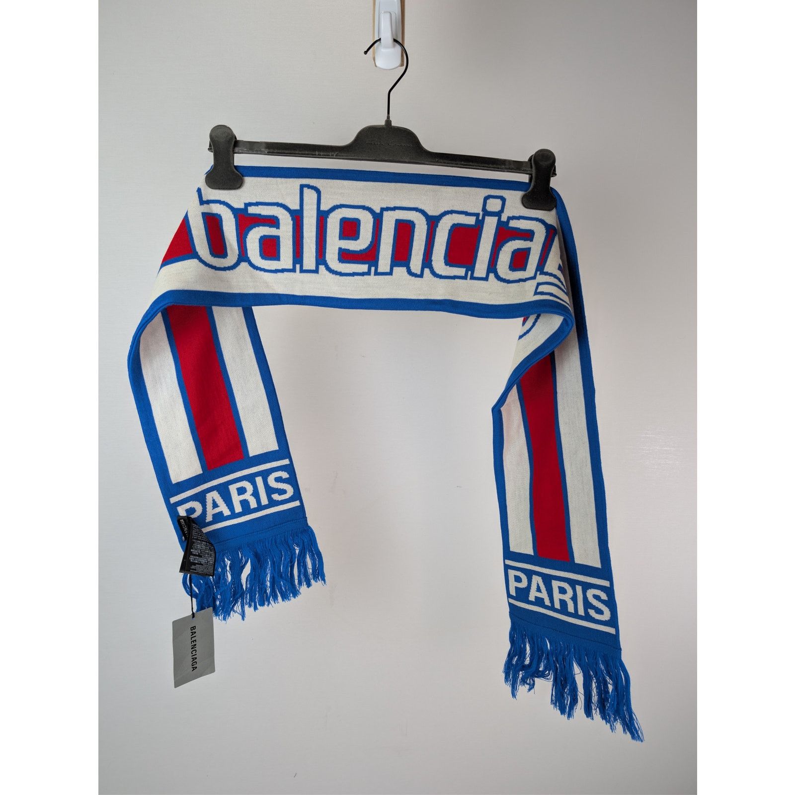 Balenciaga o1rshd1 Size: OS / Q:2 / Football Scarf in Blue/Multicolor Size ONE SIZE - 2 Thumbnail