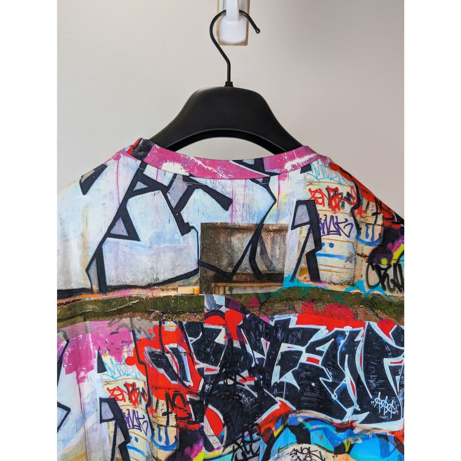 Vivienne Westwood o1rshd1 Classic Graffiti T-Shirt in Multiolor Size US L / EU 52-54 / 3 - 16 Thumbnail