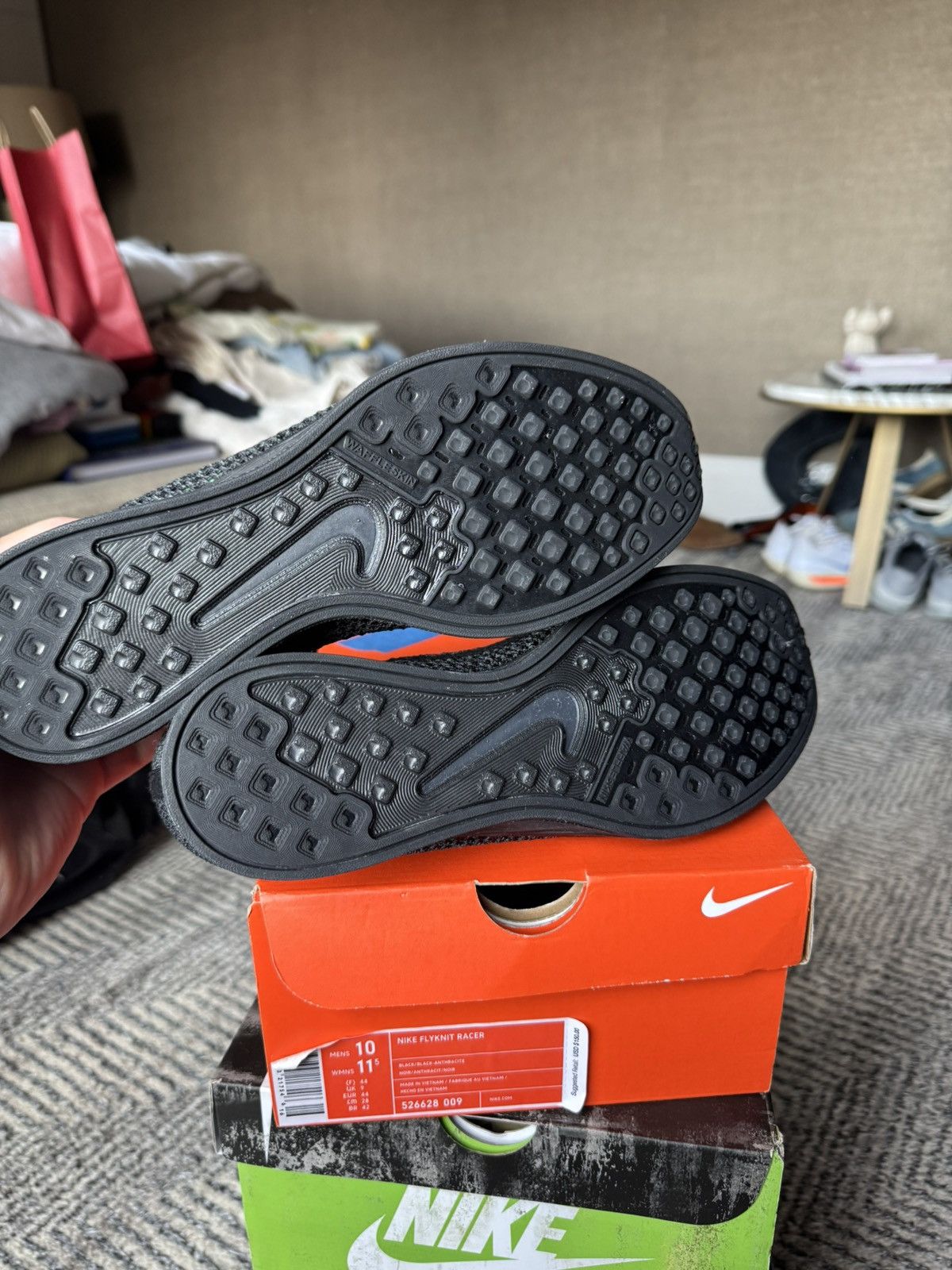 Nike Nike Flyknit Racer Size US 10 / EU 43 - 4 Thumbnail