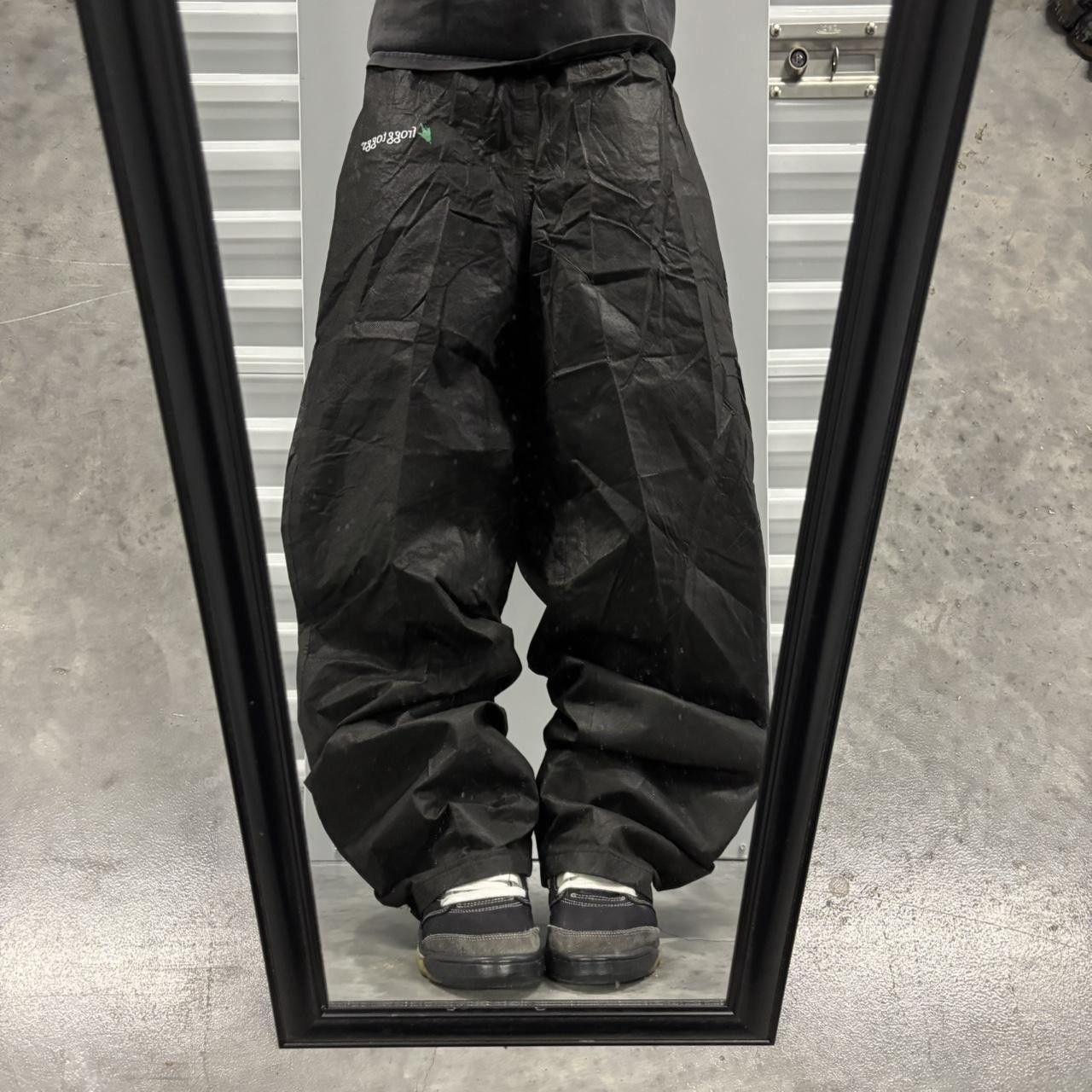 Japanese Brand × Vintage Crazy Vintage Y2K/2000s Baggy Black 100% Polypropylene Pants! Size US 32 / EU 48 - 1 Thumbnail