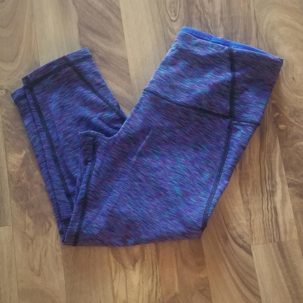 Designer Victoria's Secret Sport Cropped Leggings Size S Size 28" / US 6 / IT 42 - 2 Thumbnail