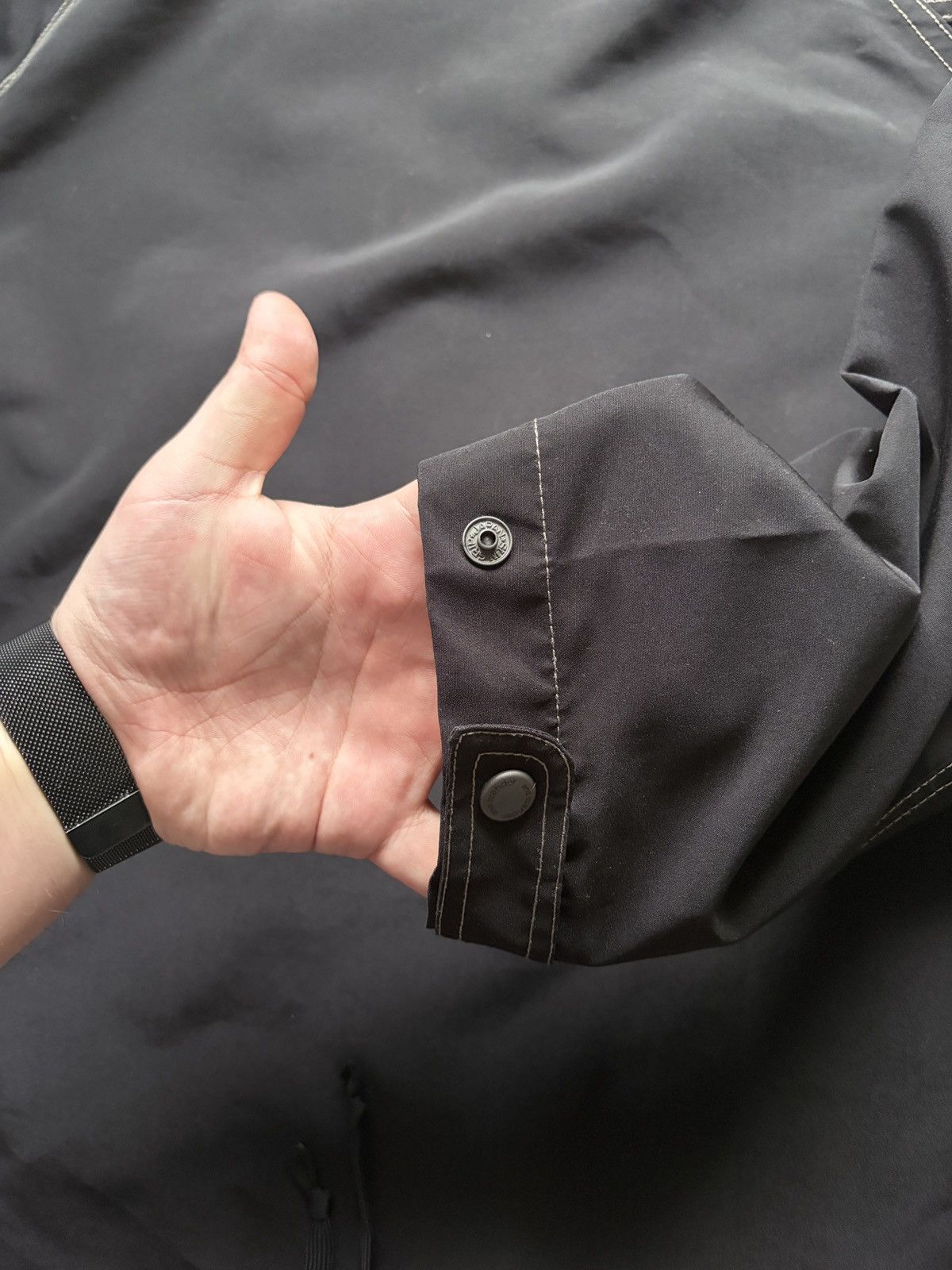 And Wander And Wander Black Windbreaker Size L Made in Japan Gorpcore Size US L / EU 52-54 / 3 - 9 Thumbnail