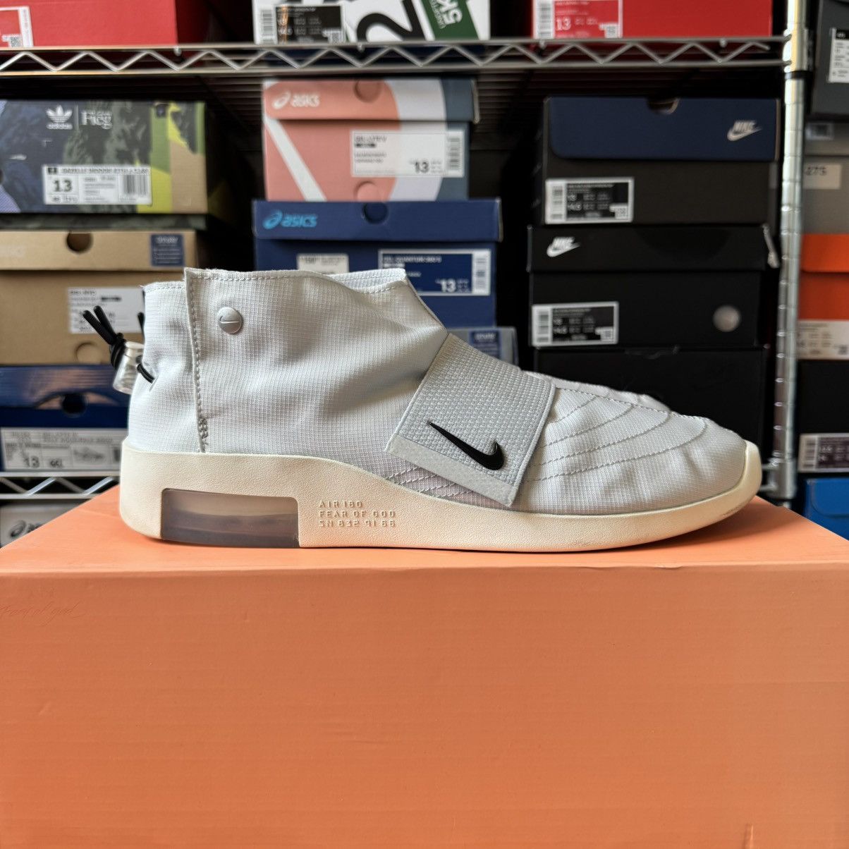 Fear of God × Nike Nike x Fear of God Moc “Pure Platinum” Men’s Size 12 Size US 12 / EU 45 - 3 Thumbnail