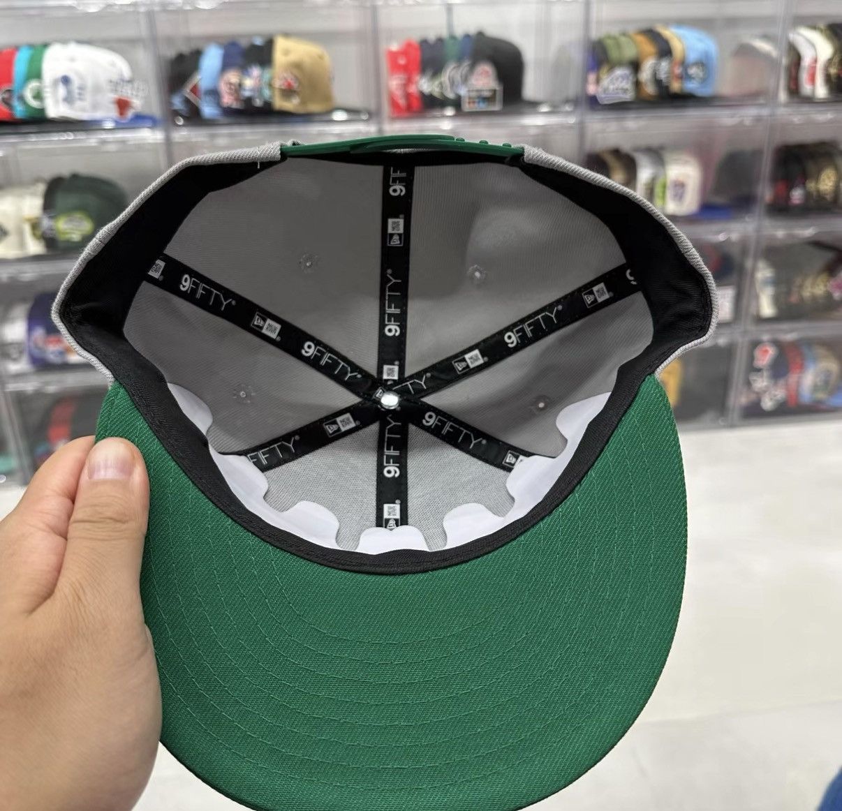 New Era New Era Classic Logo Embroidered Flat Brim Baseball Cap J32 Size ONE SIZE - 4 Thumbnail