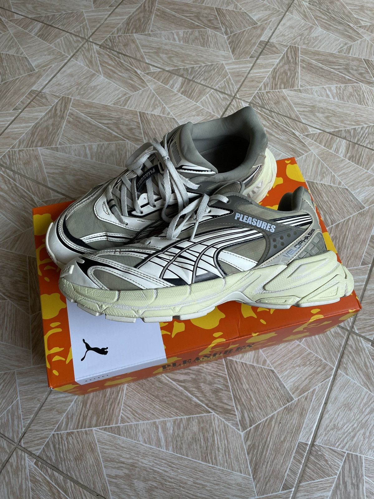 Pleasures × Puma Puma Pleasures Velophasis Overdye Birch Tree-anise Flower Size US 8.5 / EU 41-42 - 1 Thumbnail