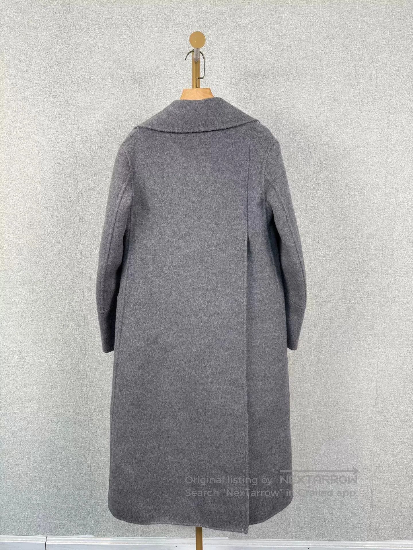 Dior gray long coat with lapel collar. Size US S / EU 44-46 / 1 - 2 Thumbnail