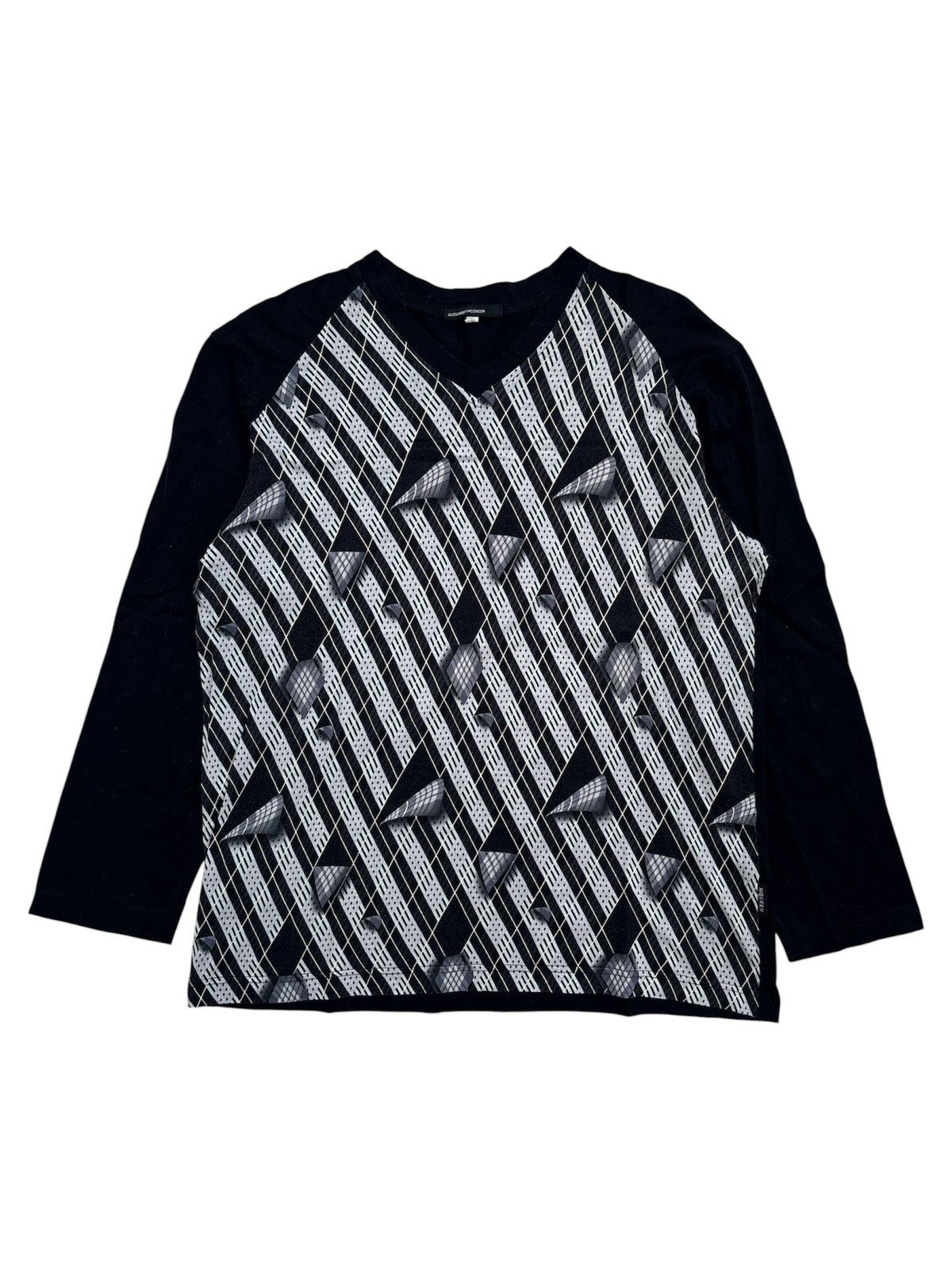 Alexander McQueen SS95 ‘The Birds’ Print V-Neck LS T-shirt Size US M / EU 48-50 / 2 - 1 Thumbnail