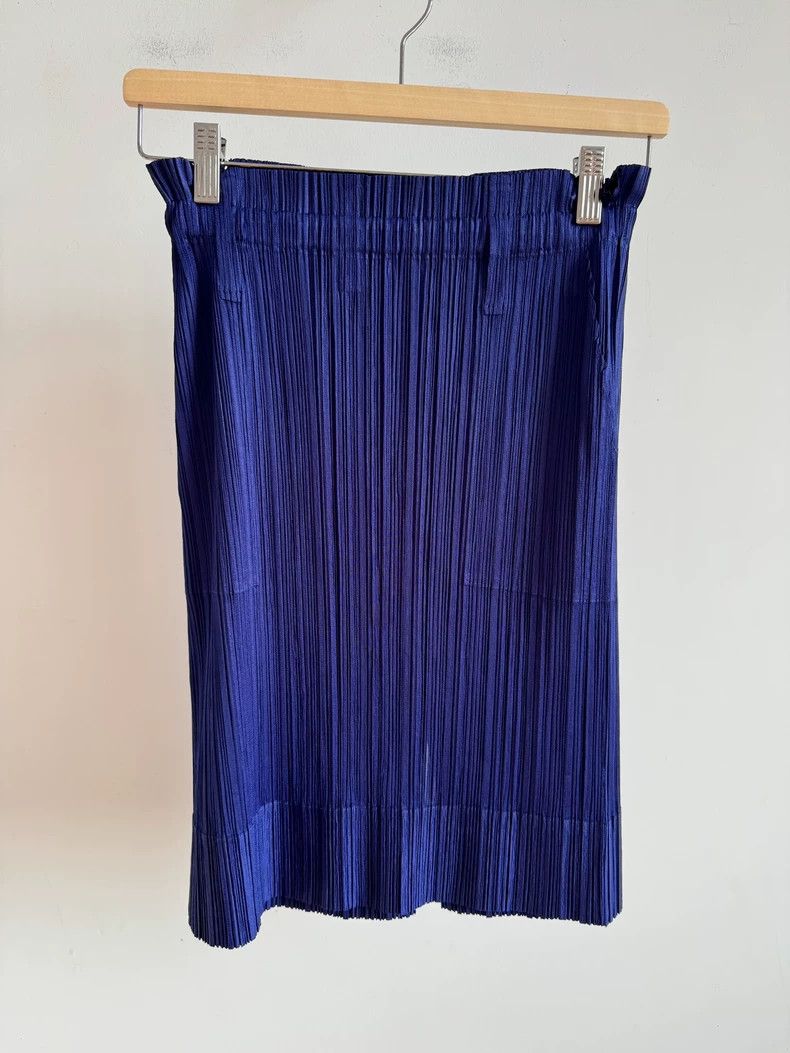 Issey Miyake issey miyake size:3 Blue pleated skirt Size 42" / US 20 - 1 Thumbnail