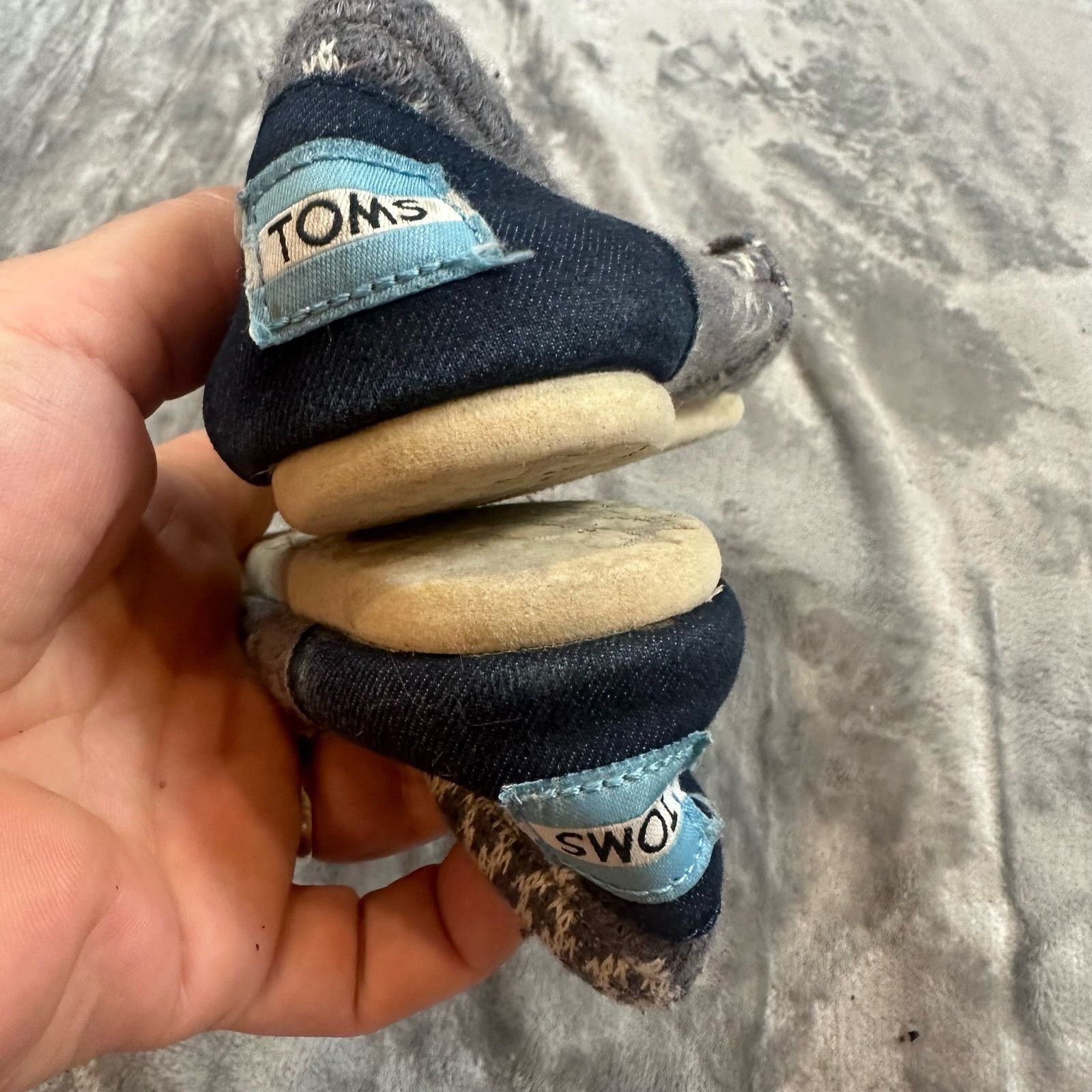 Toms Toms Gray Geo Diamond Fabric Shoes Sneakers Slip Ons 6 Size US 6 / IT 36 - 3 Thumbnail