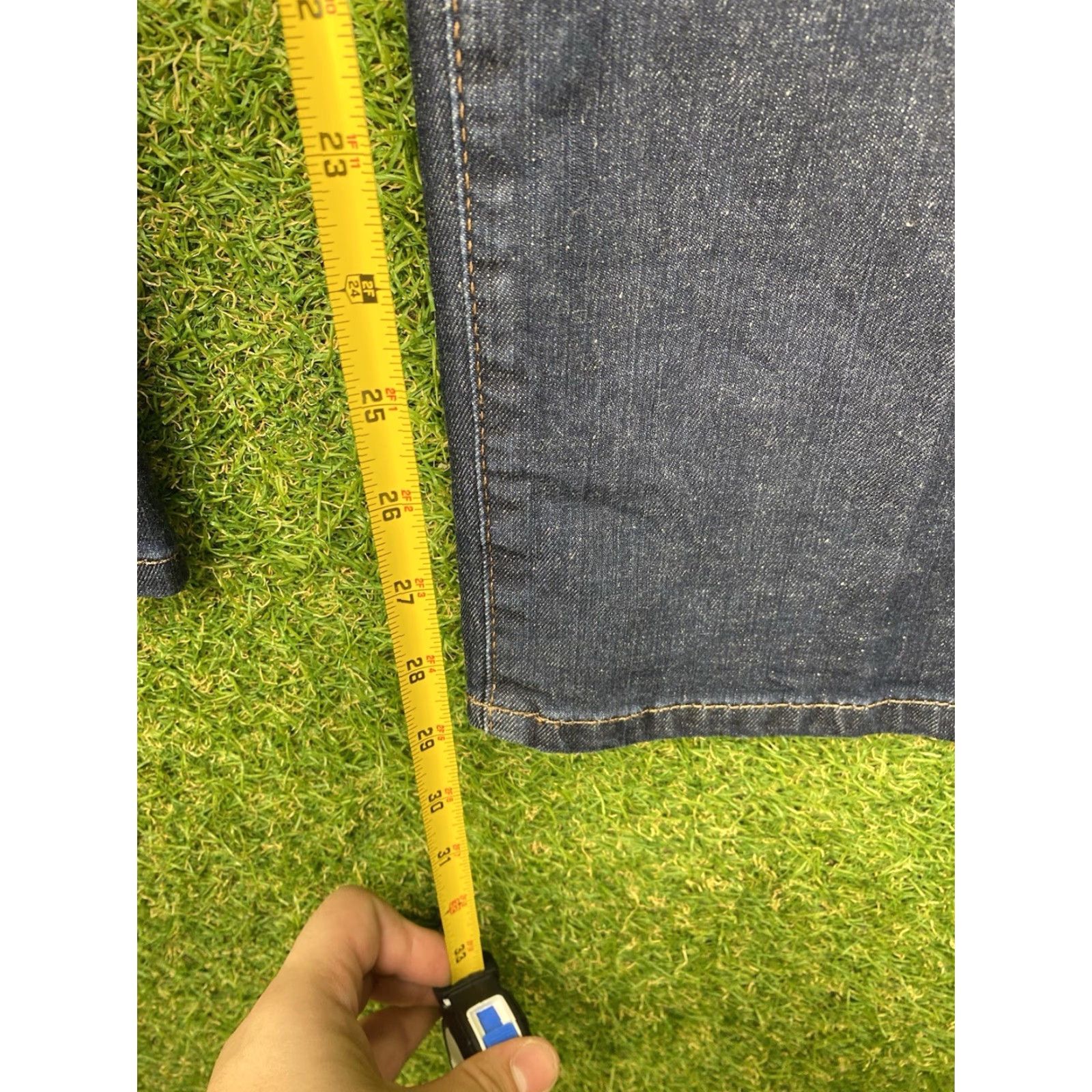 Vintage 34 Heritage Jeans Mens 35x30 Charisma Dark Wash Blue Denim Comfort Classic Straight Size US 35 - 6 Thumbnail