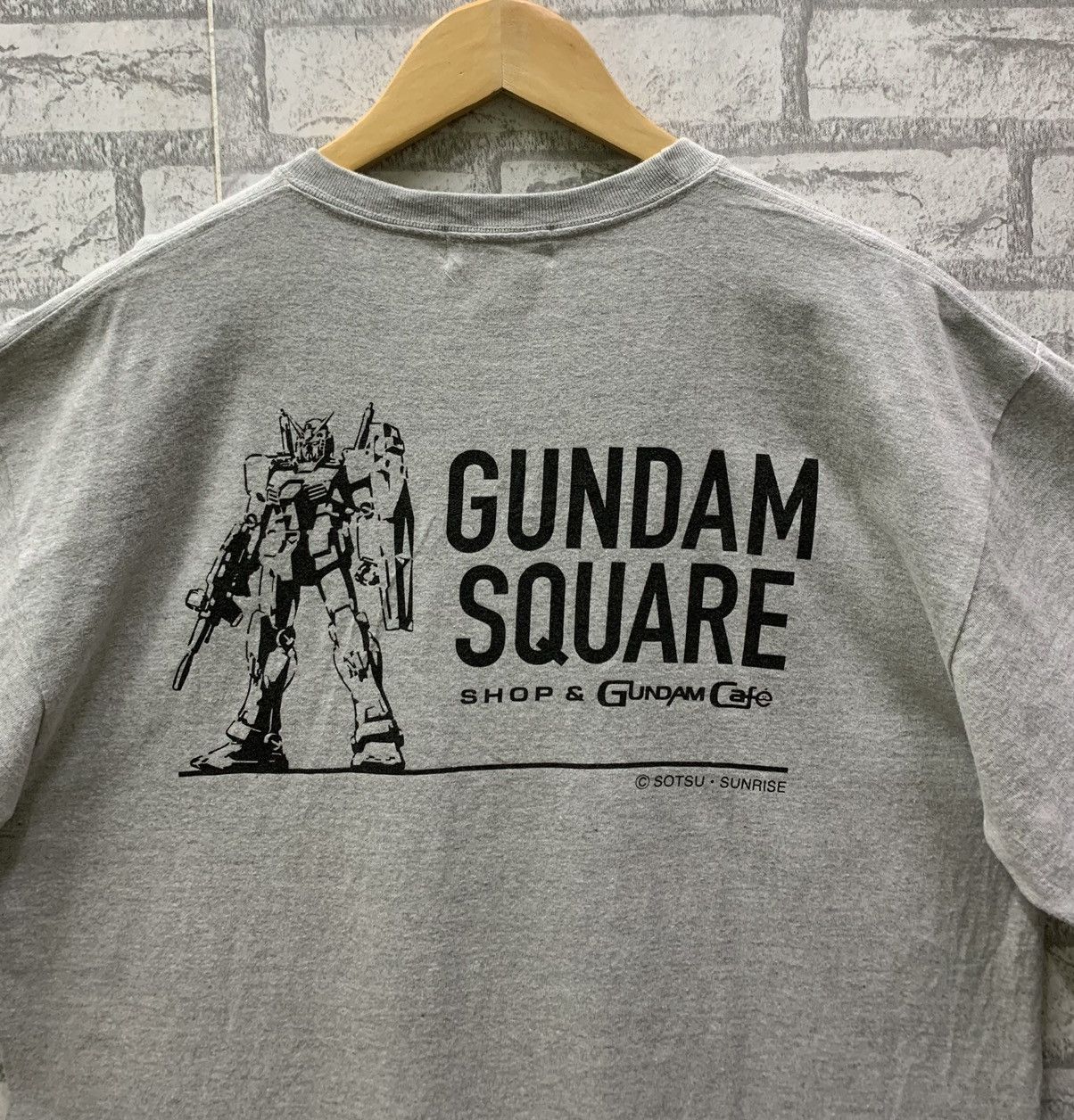 Anime Vintage Gundam Square Shop & Gundam Cafe T-shirts Size US L / EU 52-54 / 3 - 3 Thumbnail
