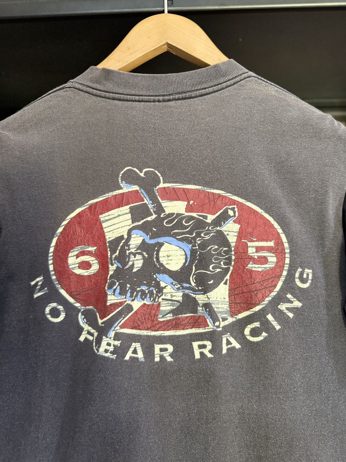 No Fear Thrashed Vintage 90s No Fear Motorsports Racing Sun Faded T Size US L / EU 52-54 / 3 - 3 Thumbnail