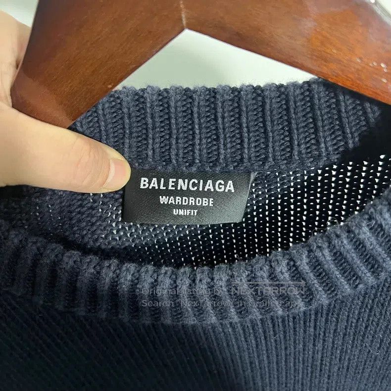 Balenciaga Balenciaga Sweater Size US S / EU 44-46 / 1 - 3 Thumbnail