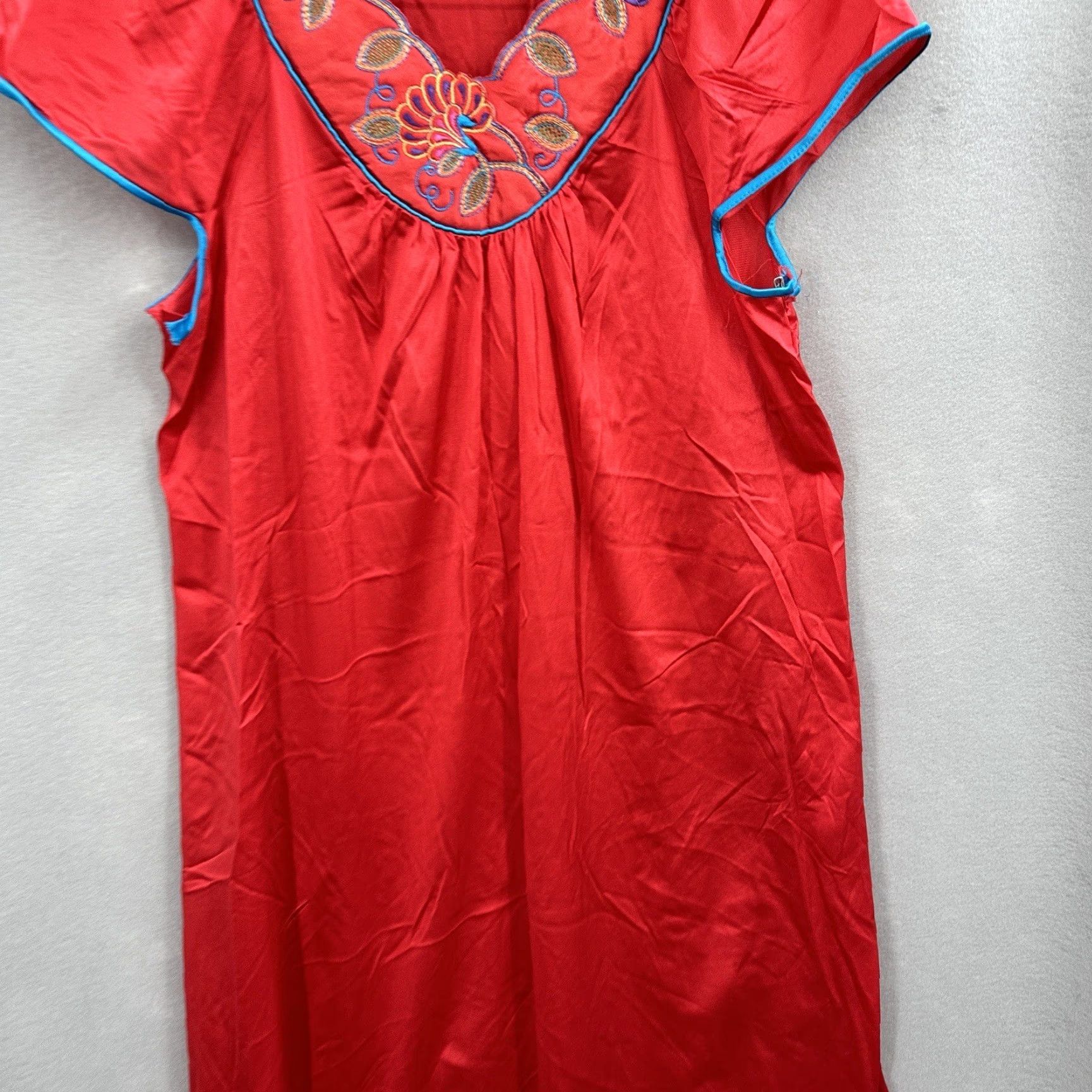 Vintage VINTAGE Vanity Fair Nightgown Womens Medium Slip Nylon Red Embroider Sissy READ Size ONE SIZE - 2 Thumbnail