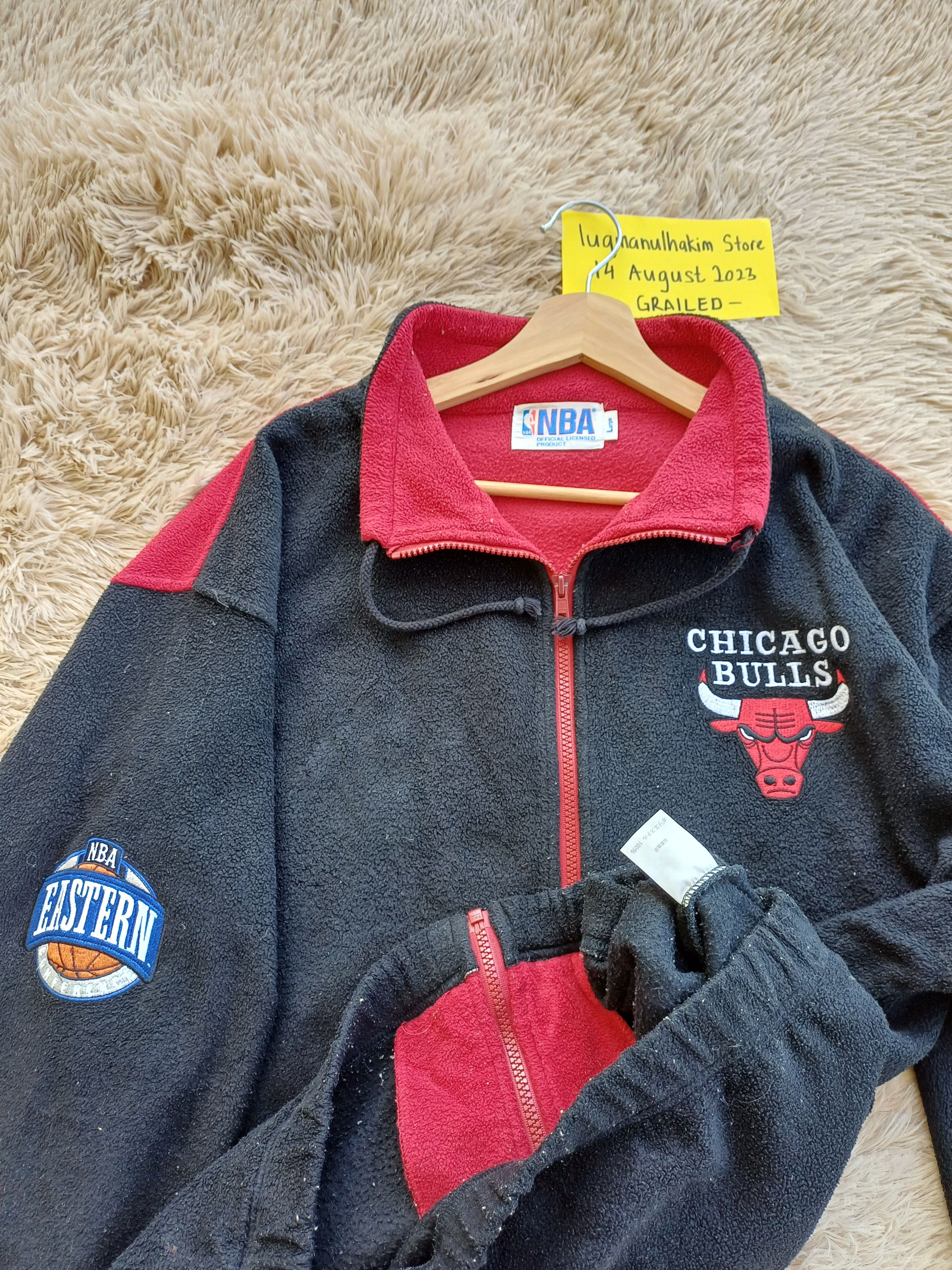 NBA Vintage Chicago Bulls NBA Sweater Size US L / EU 52-54 / 3 - 11 Thumbnail