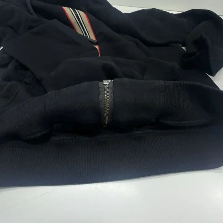 Burberry Burberry Burberry Black Hooded Sweatshirt with Stripes-250 Size US XS / EU 42 / 0 - 8 Thumbnail