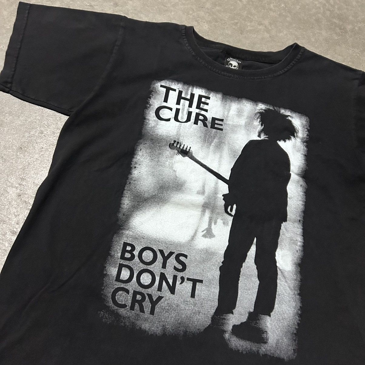 Gildan The cure boys don’t cry mexican boot band tee shirt Size US M / EU 48-50 / 2 - 3 Thumbnail