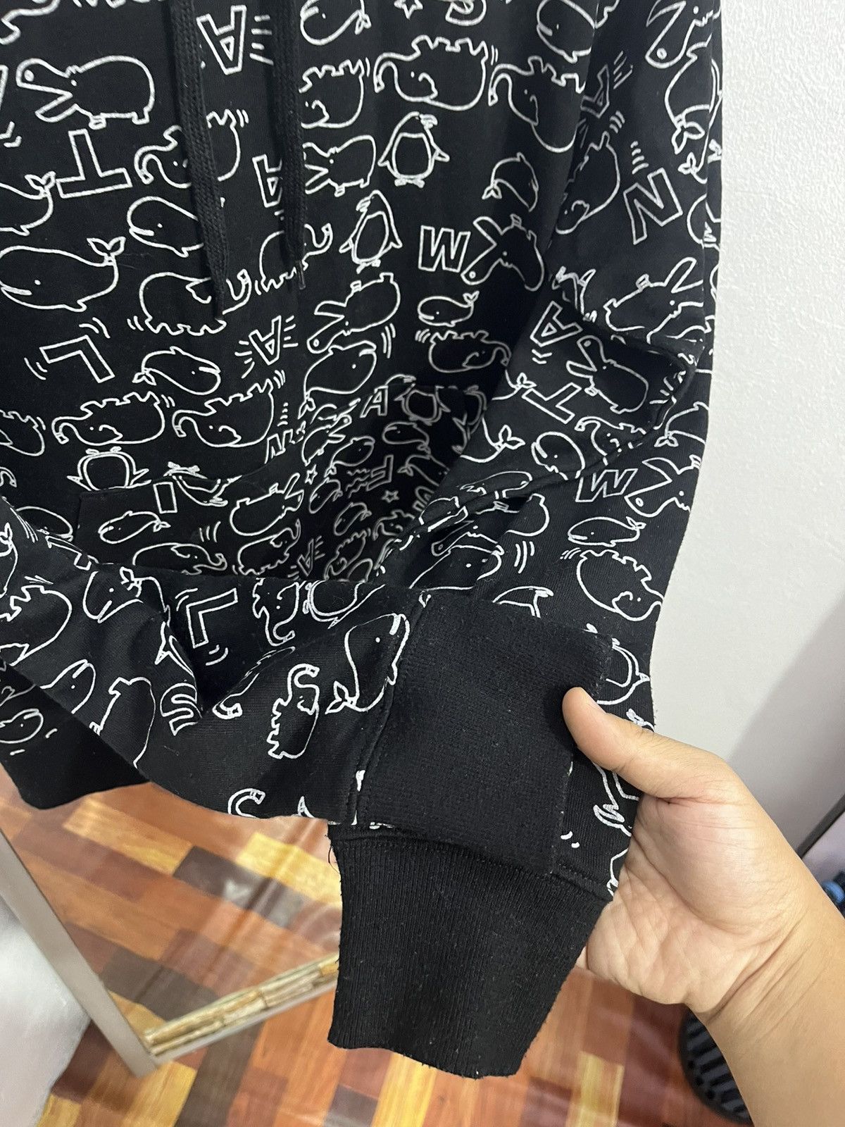 Japanese Brand Fat Animals Whale Print Hoodie Black Size M Japan Size US S / EU 44-46 / 1 - 7 Thumbnail