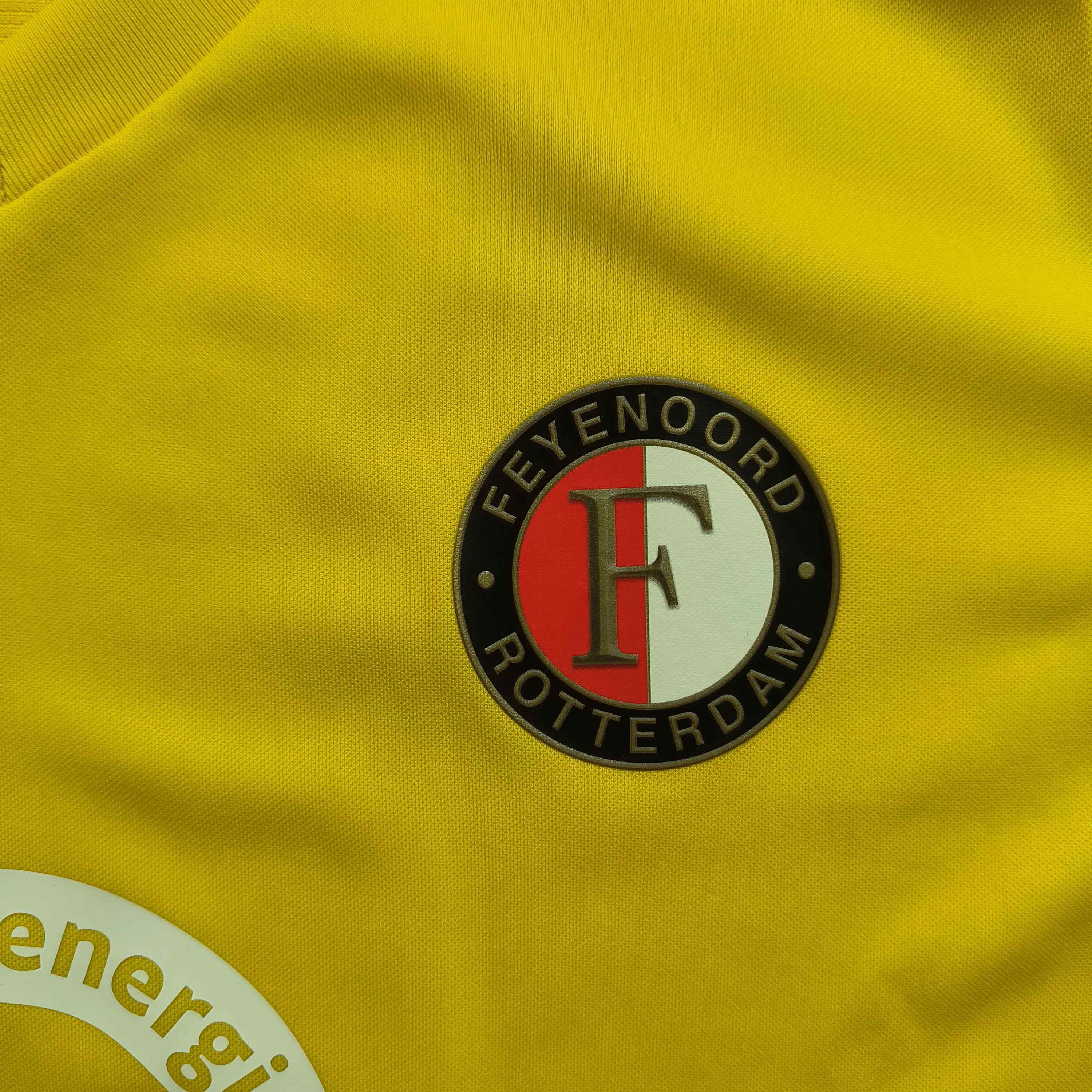 Adidas Feyenoord 2018-19 Adidas training football jersey size M Size US M / EU 48-50 / 2 - 4 Thumbnail