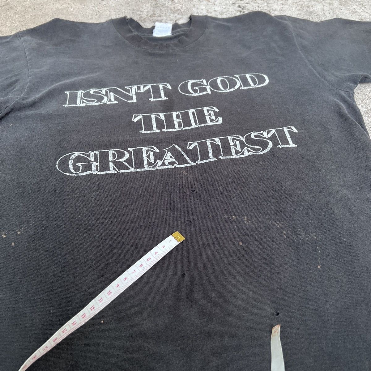 Vintage Vintage 90s ISN'T GOD THE GREATEST JESUS Tee Thrashed Faded Size US L / EU 52-54 / 3 - 11 Thumbnail