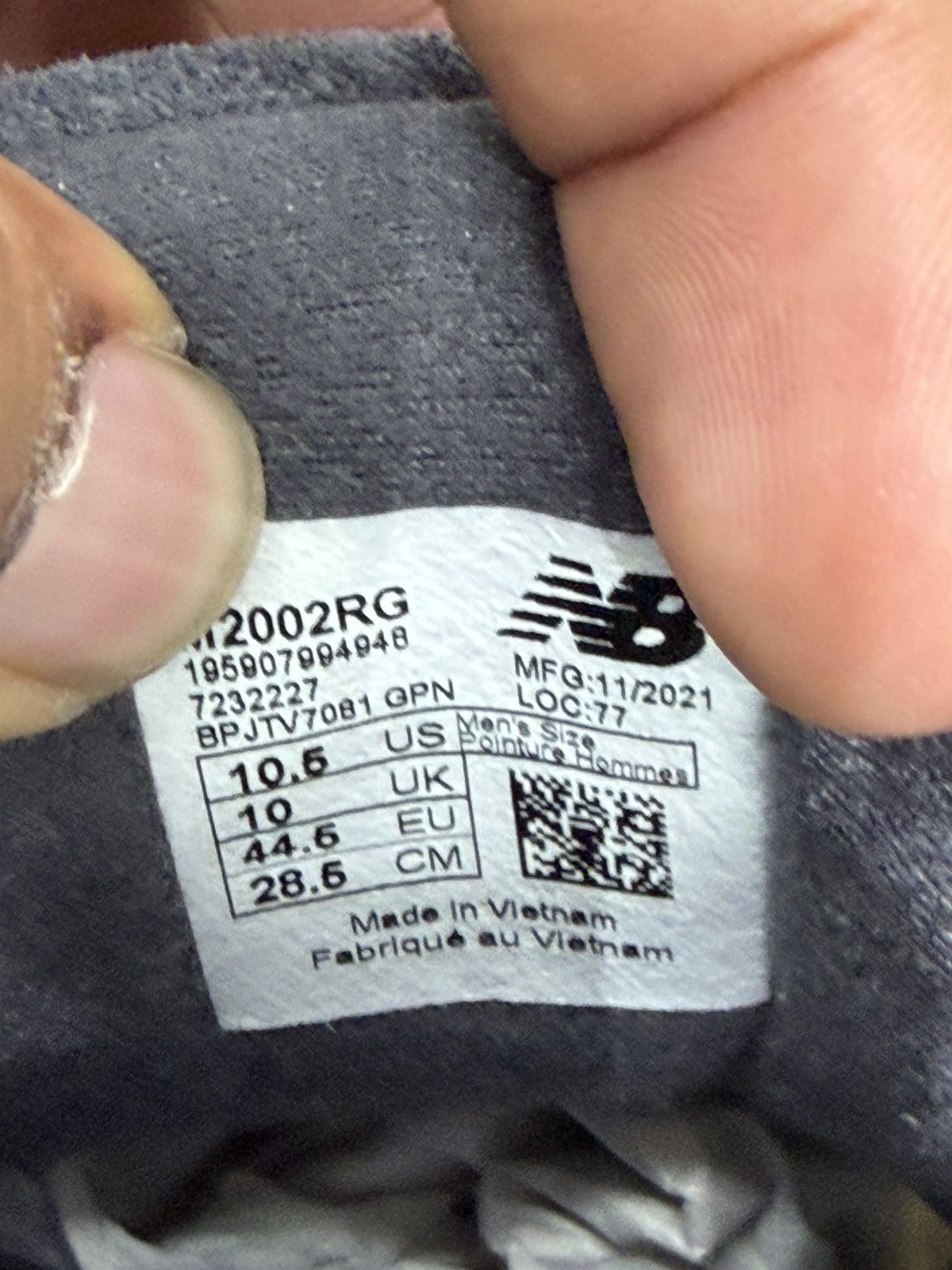 New Balance New Balance 2002R Light Cream Purple Size 10.5 (2022) Size US 10.5 / EU 43-44 - 10 Thumbnail