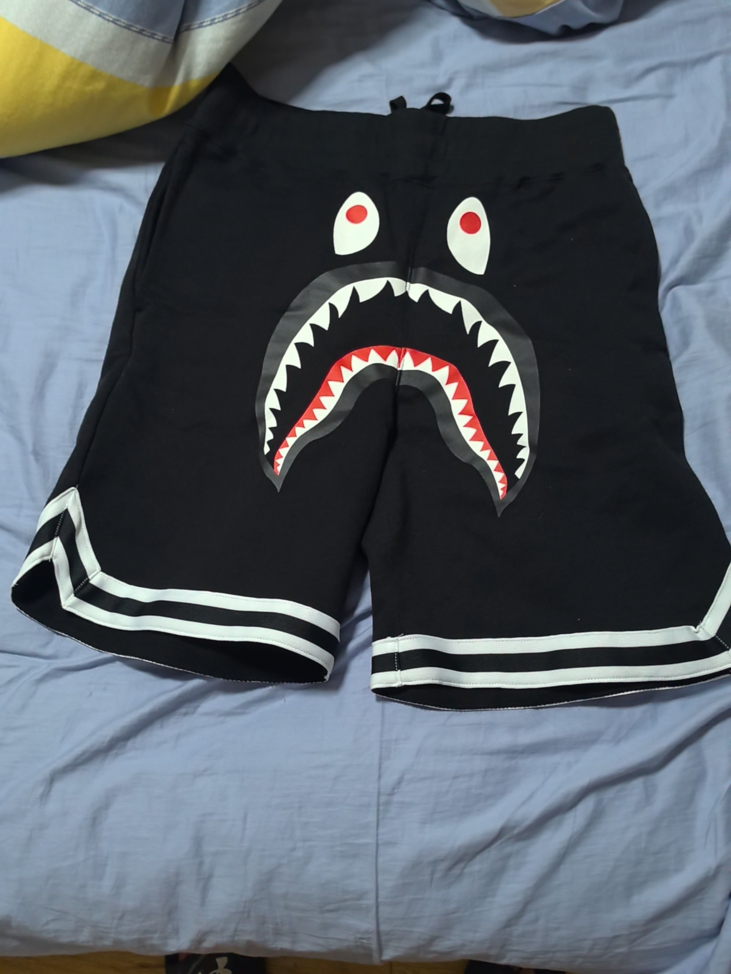 Bape A Bathing Ape Shark Print Sweat Shorts Black Size M Size US 32 / EU 48 - 1 Thumbnail