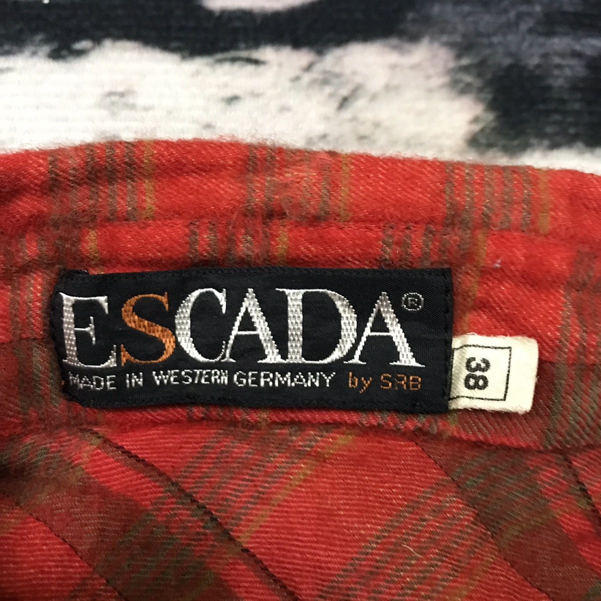 Designer × Escada × Japanese Brand Vintage 90s Escada Wool Pullover Flanel Shirt Button Up Size S / US 4 / IT 40 - 4 Thumbnail