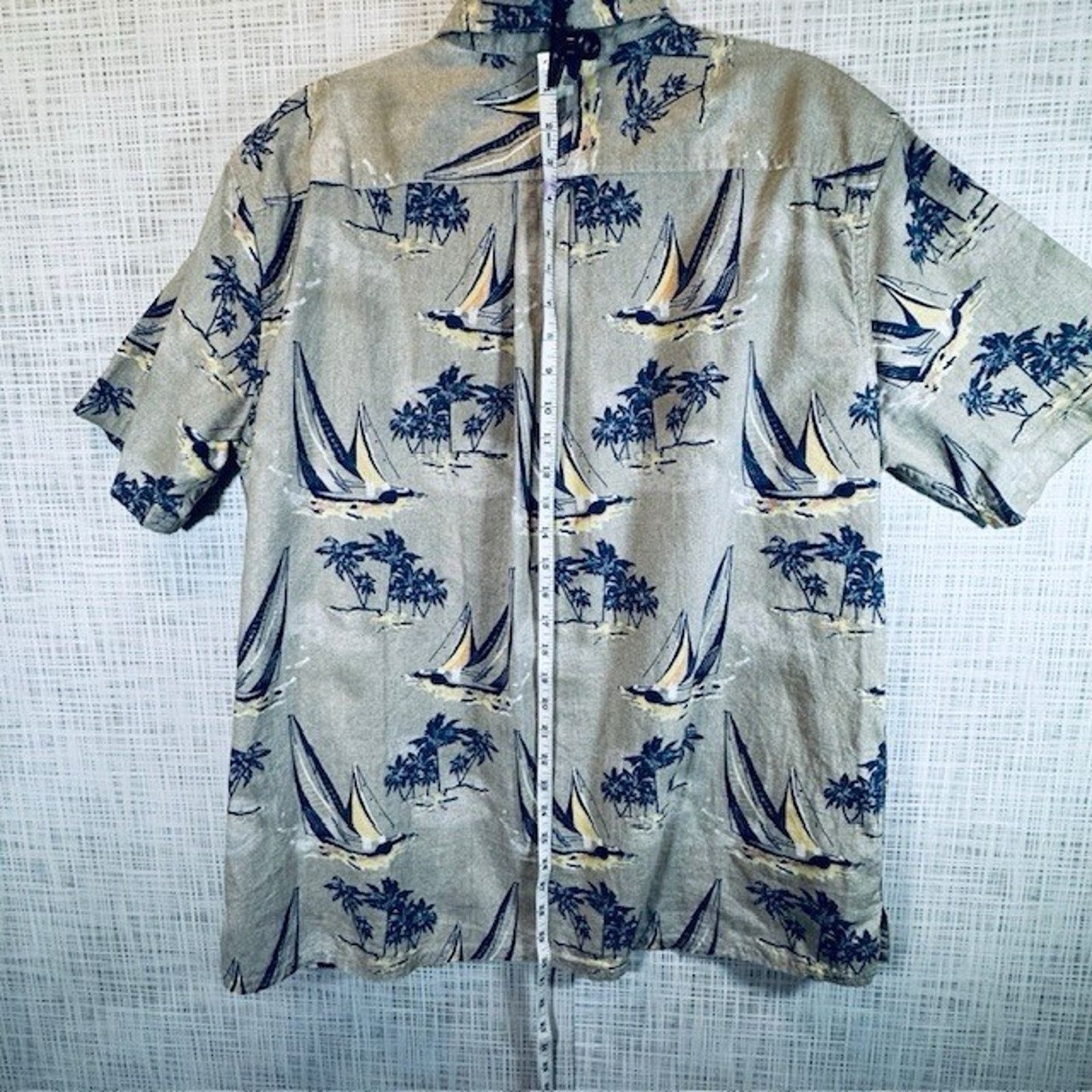 Croft & Barrow Croft & Barrow Hawaiian Button Shirt LRG Tan Sailboats Palms Size US L / EU 52-54 / 3 - 9 Thumbnail