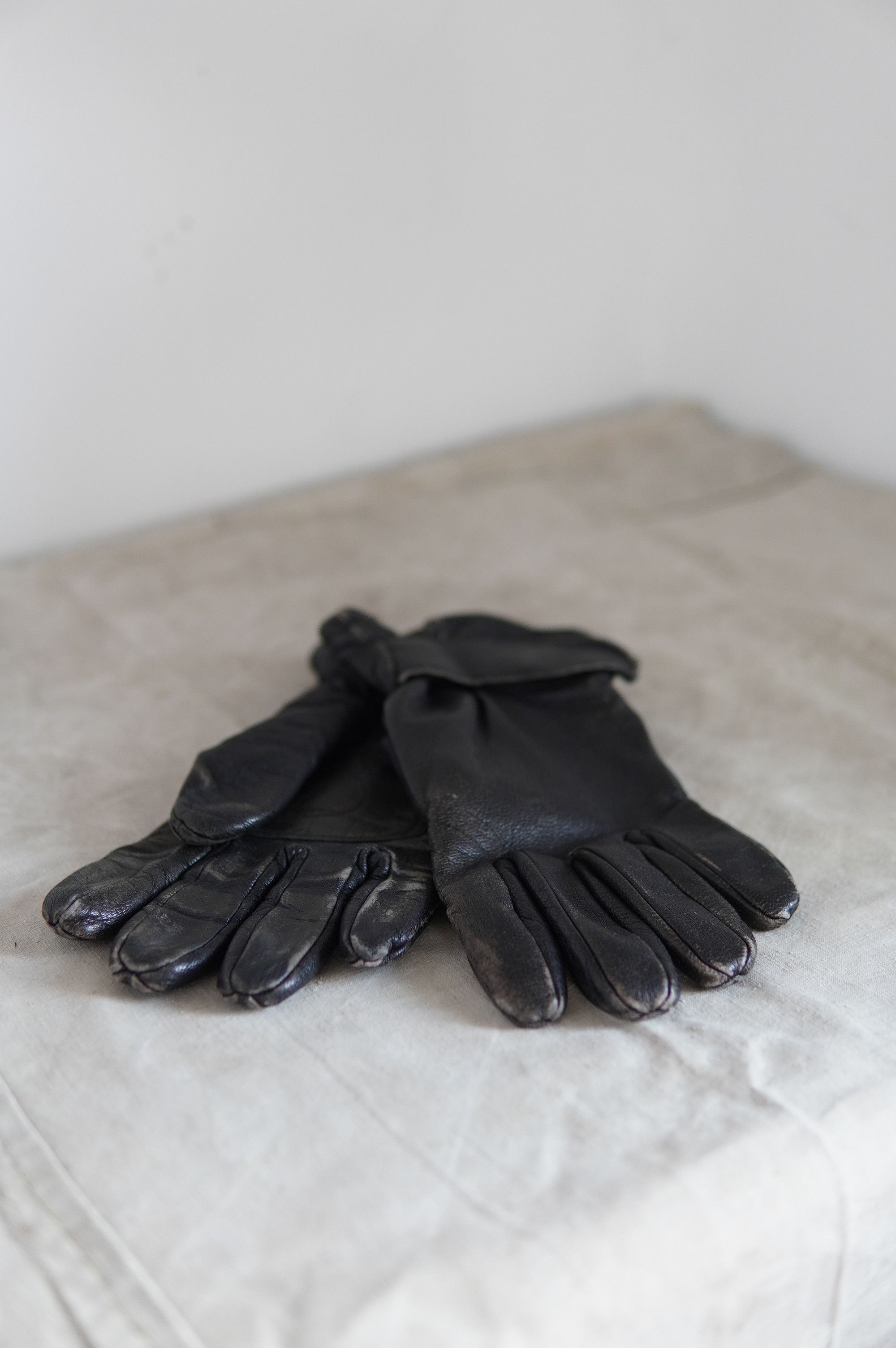 Genuine Leather Vintage German Army Motocycle Faded Leather Gloves Size ONE SIZE - 3 Thumbnail