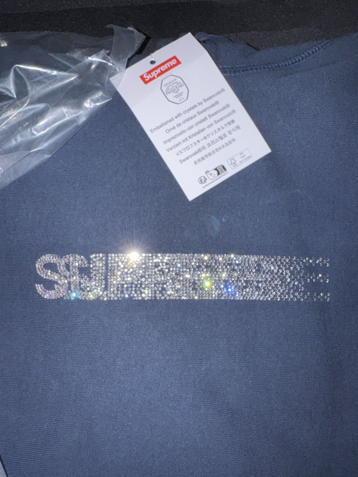 Supreme × Swarovski Supreme X Swarovski Motion Logo Size US L / EU 52-54 / 3 - 2 Thumbnail