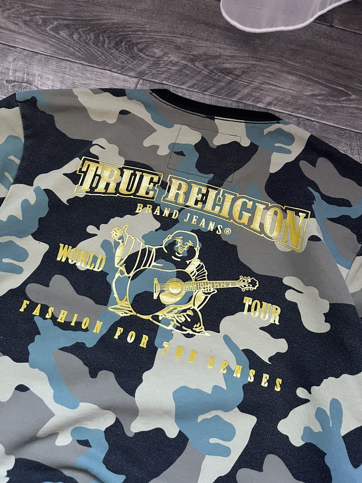 True Religion True Religion Big Gold Logo Buddha Camo Sweatshirt Vintage Size US L / EU 52-54 / 3 - 5 Thumbnail