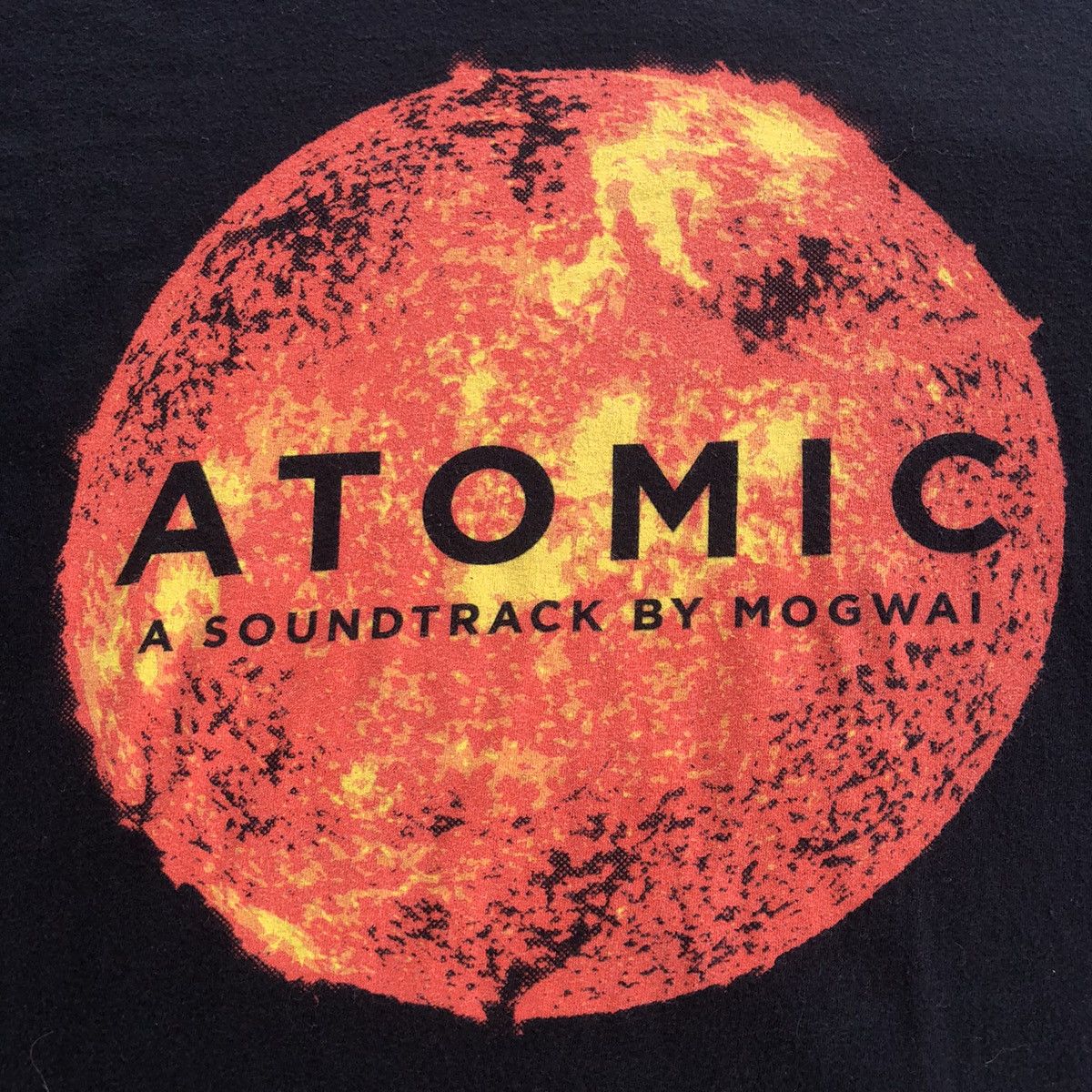 Band Tees Mogwai Atomic Japan Tour 2016 Tshirt Size US L / EU 52-54 / 3 - 4 Thumbnail