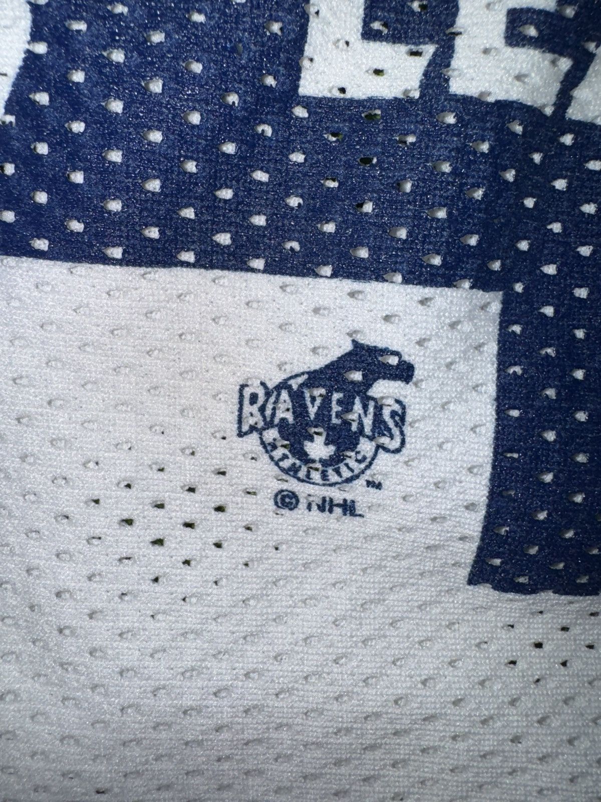 Other Vintage ravens Toronto Maple Leafs jersey Size US M / EU 48-50 / 2 - 4 Thumbnail