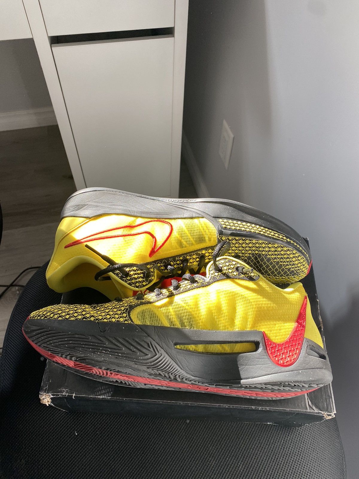 Nike Nike Sabrina 1 Size US 12 / EU 45 - 3 Thumbnail