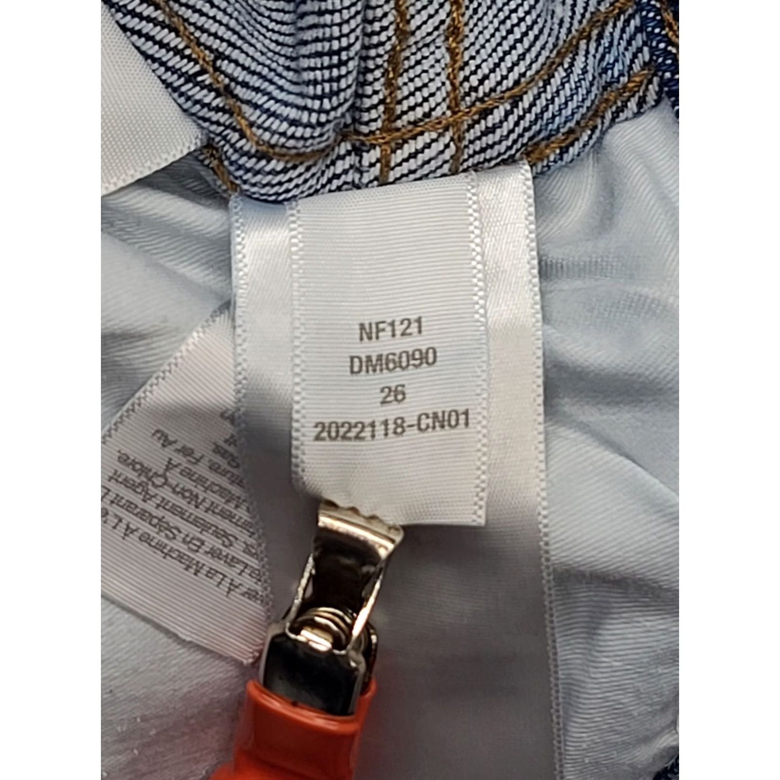 Madewell Madewell Jeans Women’s Size 24x26 Mid Rise Stovepipe Distressed Stretch Denim 5-Pocket City Preppy Buttons Zipper Womens Size 42" / US 20 - 5 Thumbnail