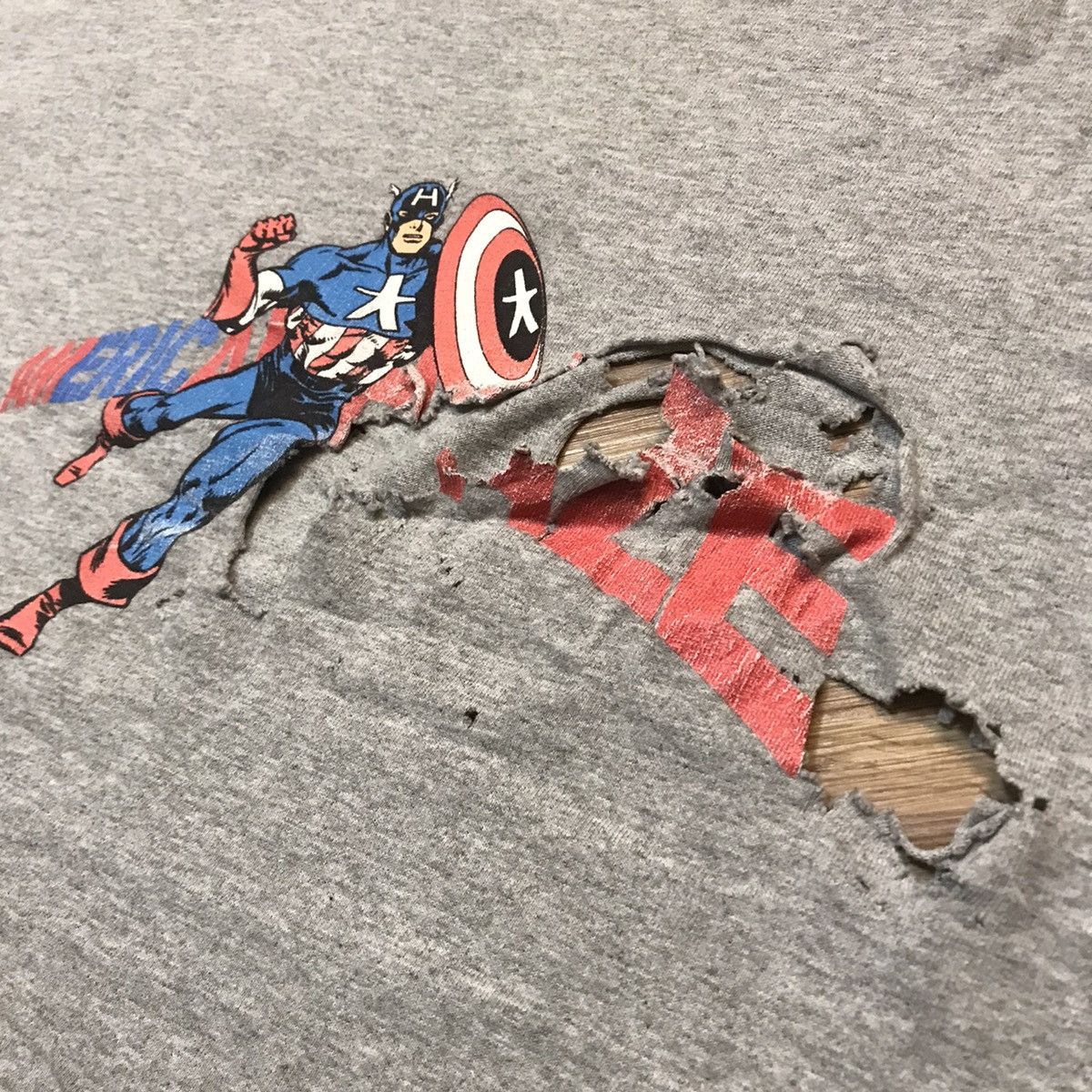 Haze × Vintage VINTAGE HAZE SKATEBOARD CAPTAIN AMERICA DISTRESS RARE TEE Size US M / EU 48-50 / 2 - 7 Thumbnail