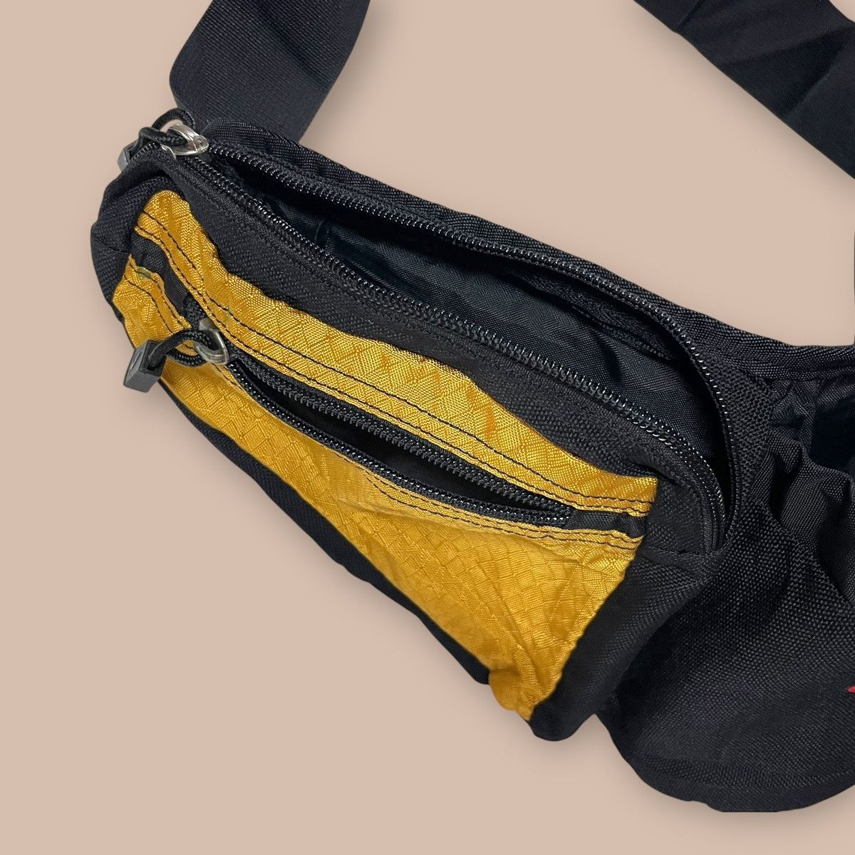Nike OG 90's Nike Black/Yellow Waist Bag Size ONE SIZE - 11 Thumbnail