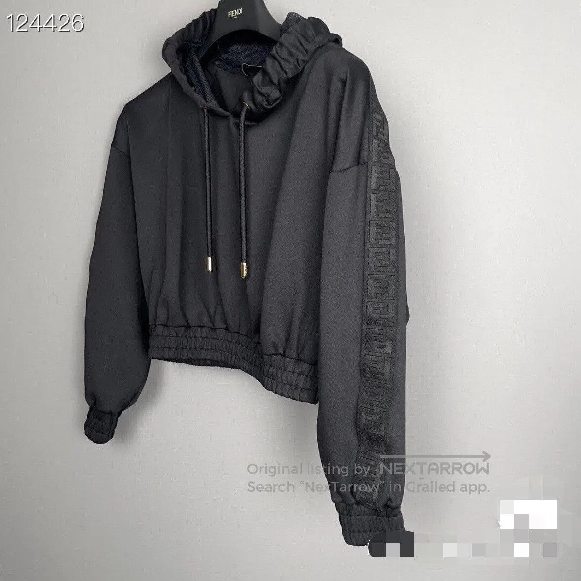 Fendi Fendi Women's Side Logo Cropped Hoodie. Size M / US 6-8 / IT 42-44 - 3 Thumbnail