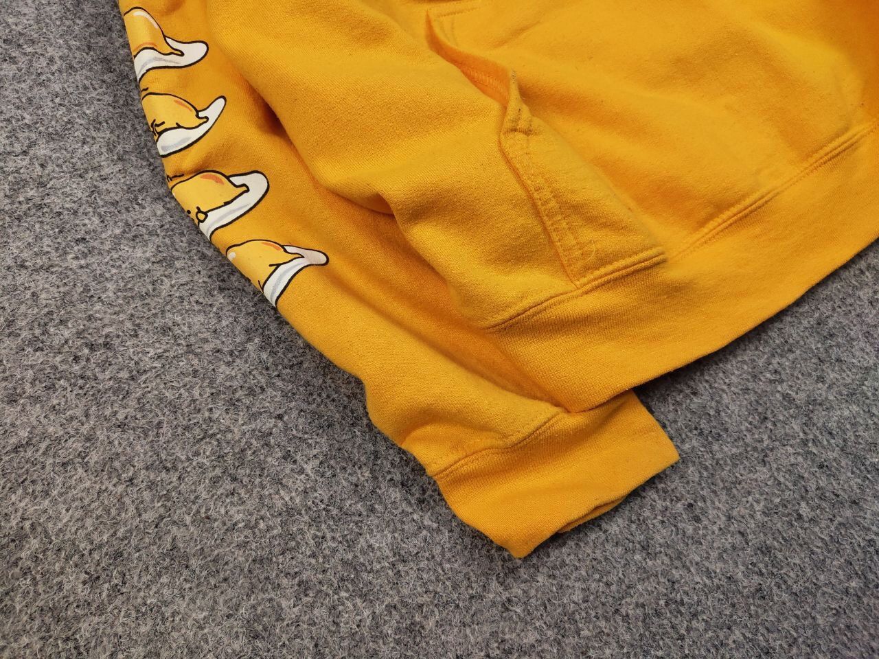 Japanese Brand Gudetama Japan Sanrio The Lazy Egg Yellow Hoodie Size US M / EU 48-50 / 2 - 6 Thumbnail