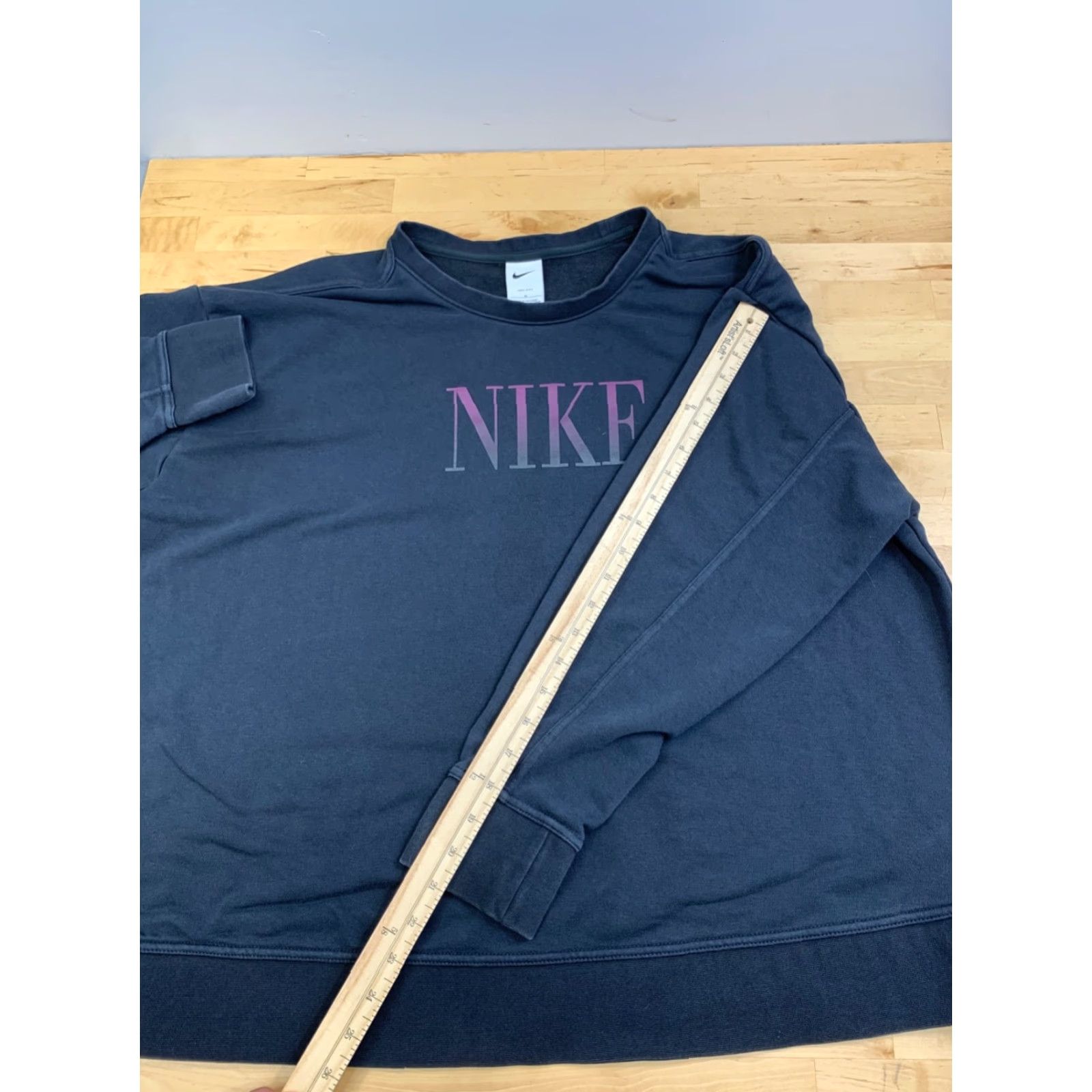 Nike Nike Sweatshirt Crew Neck Pullover Women XL Black Logo Activewear Sweatshirt Logo All Seasons Winter Fall Mens Womens? Size XL / US 12-14 / IT 48-50 - 5 Thumbnail