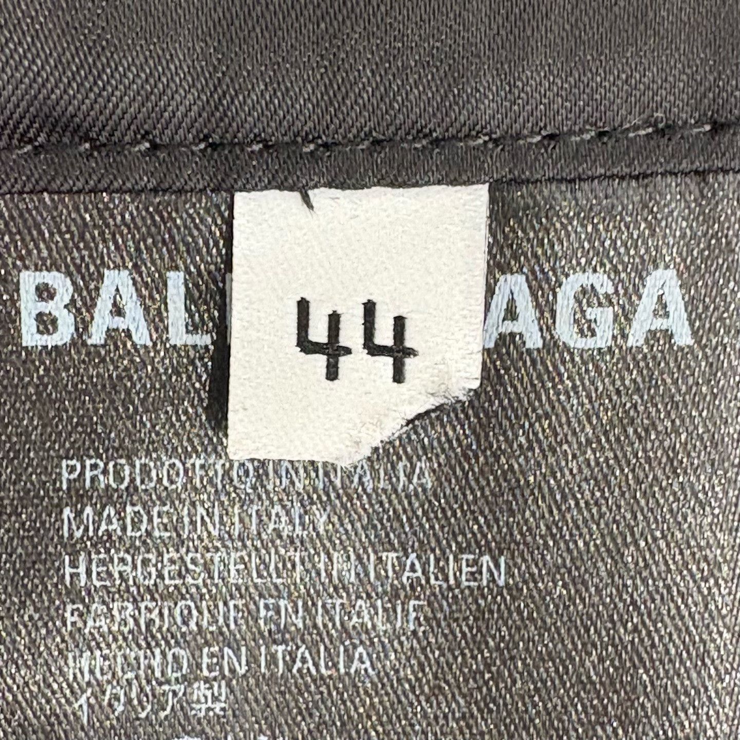 Balenciaga Balenciaga Printed back design, stylish cuffs, suit jacket Size 44R - 5 Thumbnail