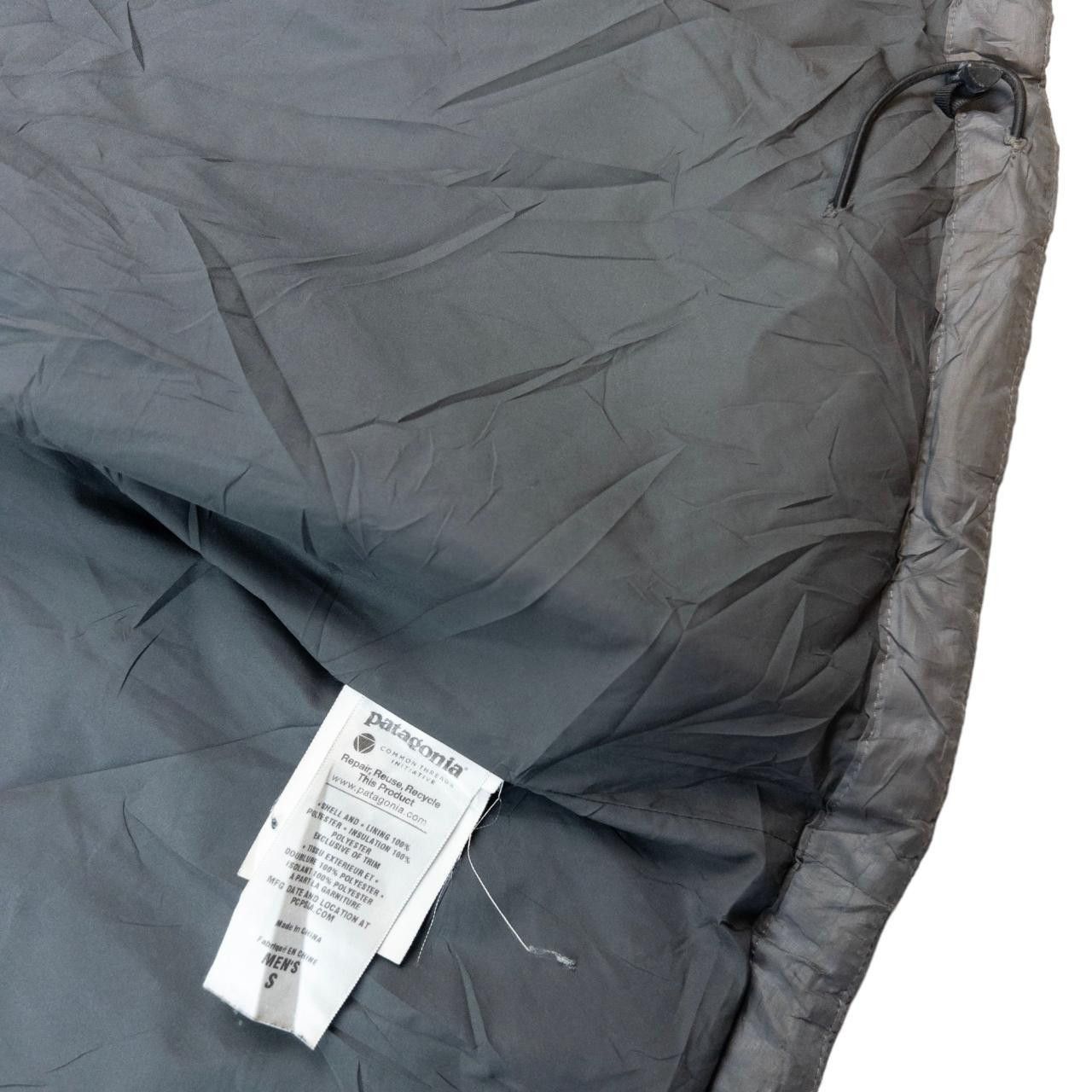 Patagonia Vintage Patagonia Zip Up Lightweight Padded Jacket Size M Size US M / EU 48-50 / 2 - 7 Thumbnail